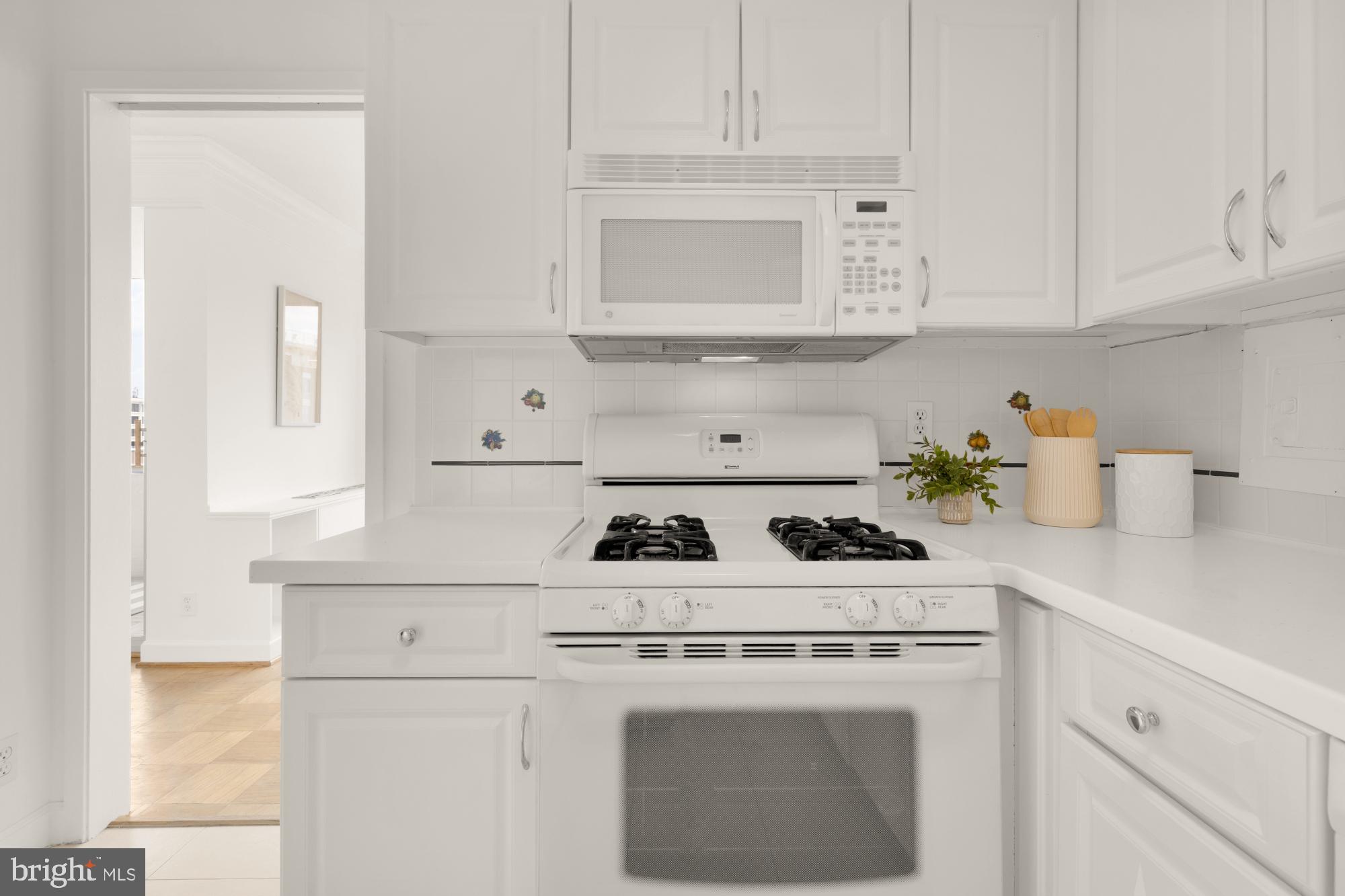 FRIENDSHIP HEIGHTS - Residential