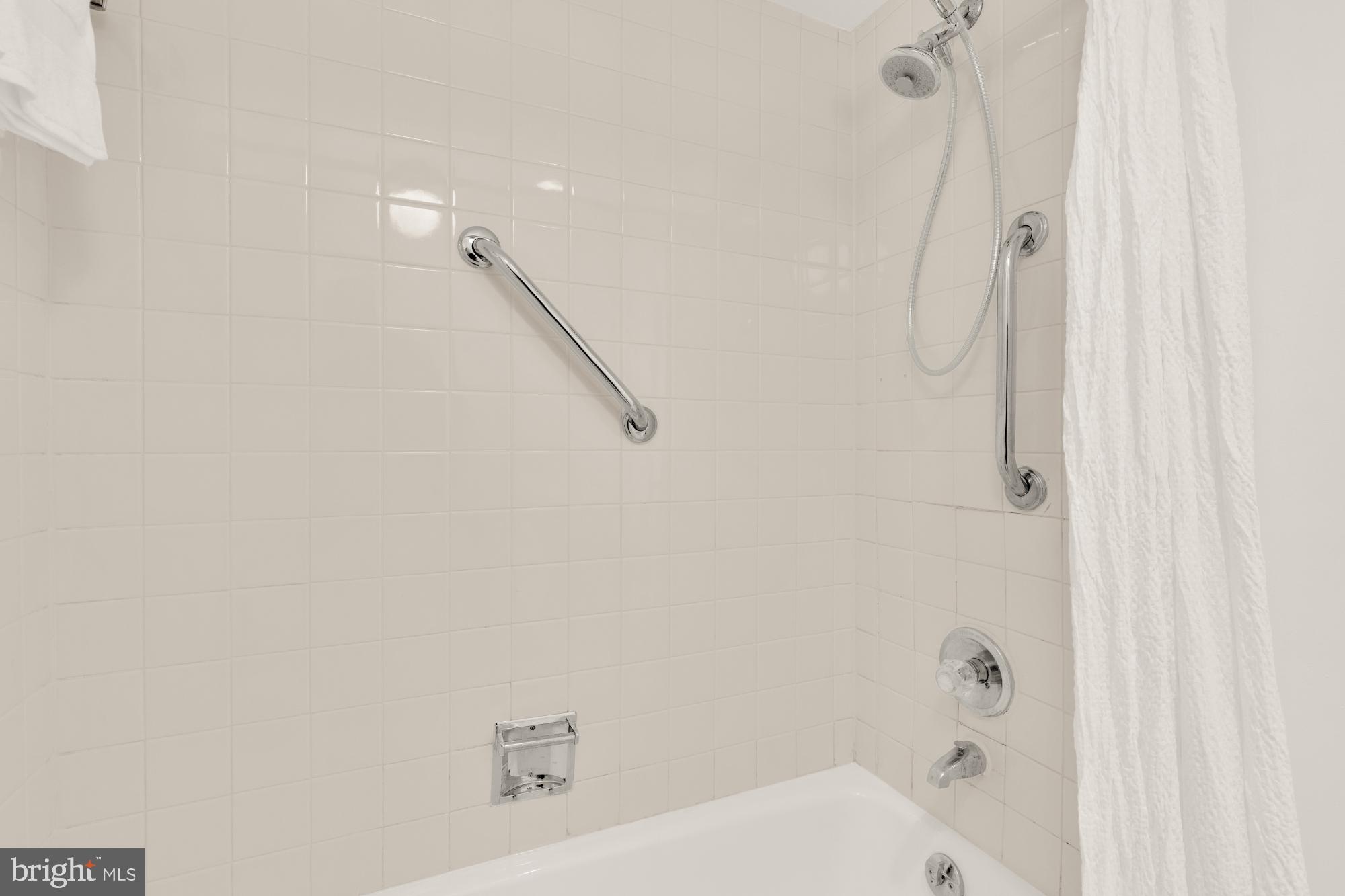 FRIENDSHIP HEIGHTS - Residential