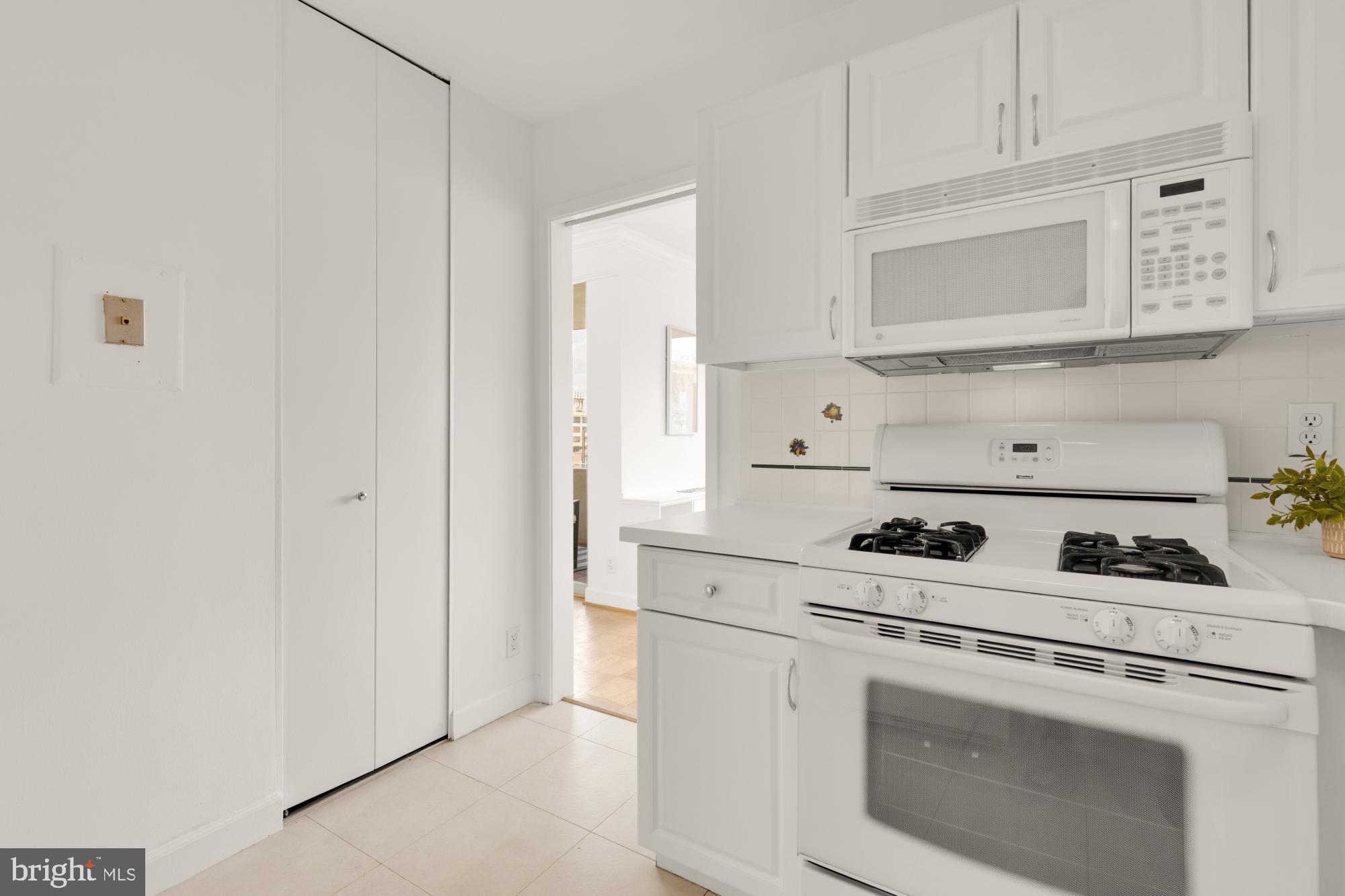 FRIENDSHIP HEIGHTS - Residential