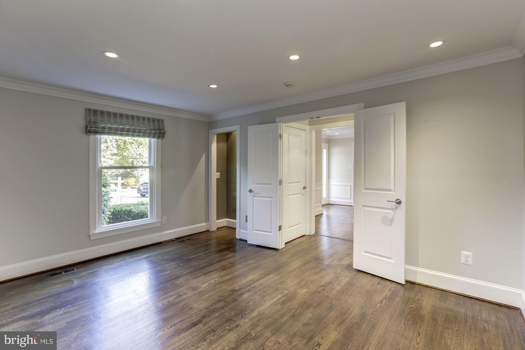 LYNWOOD - Residential