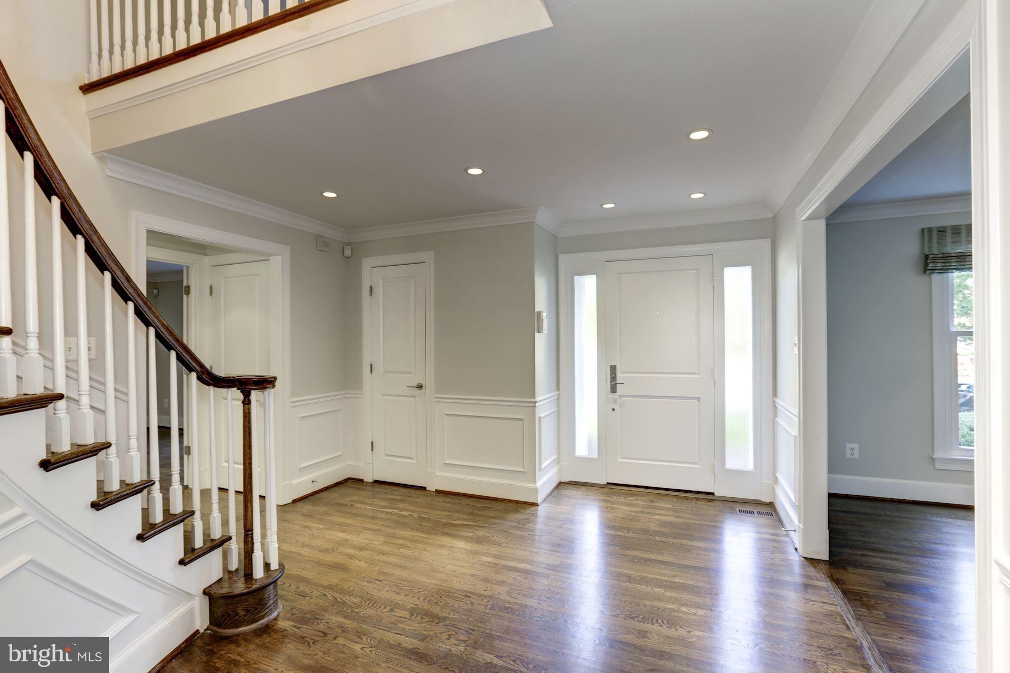 LYNWOOD - Residential