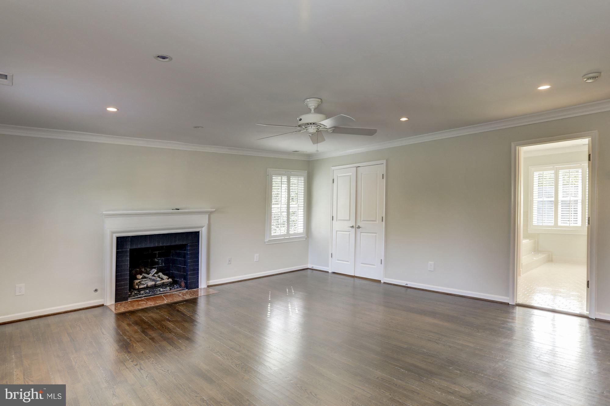 LYNWOOD - Residential