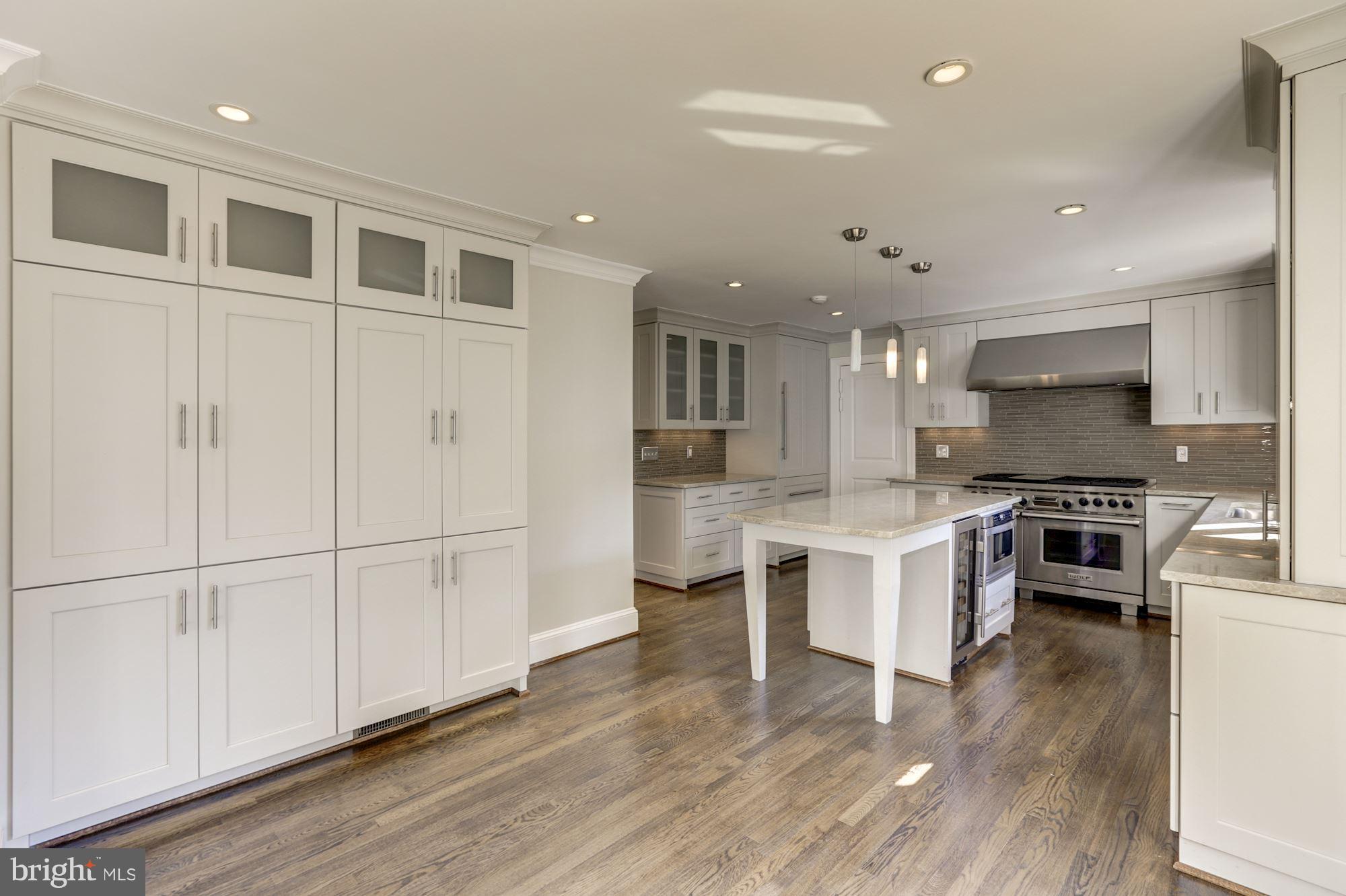 LYNWOOD - Residential