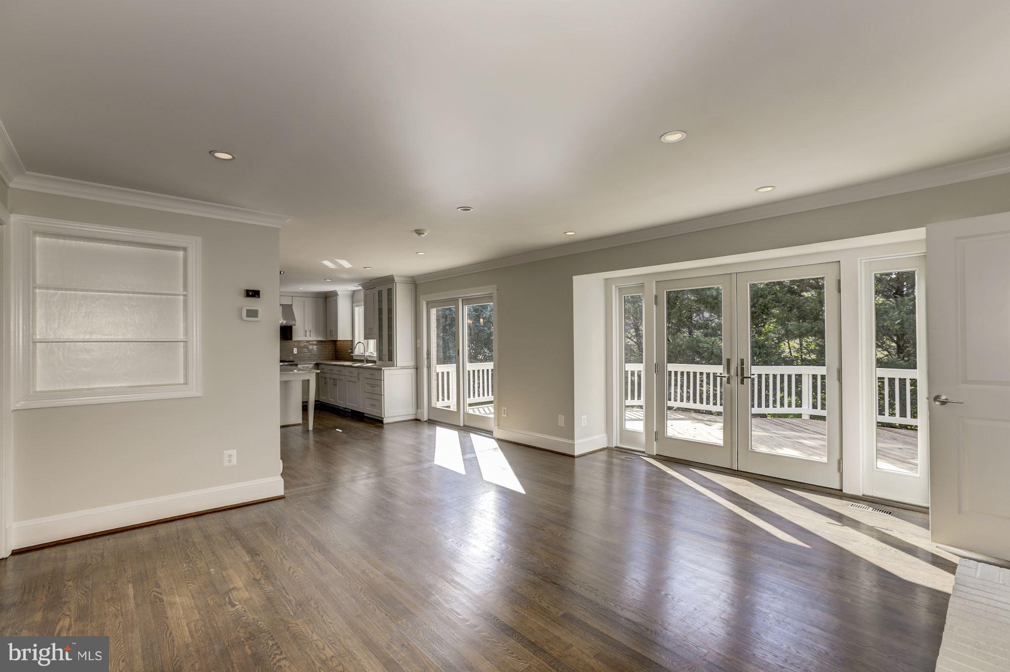 LYNWOOD - Residential