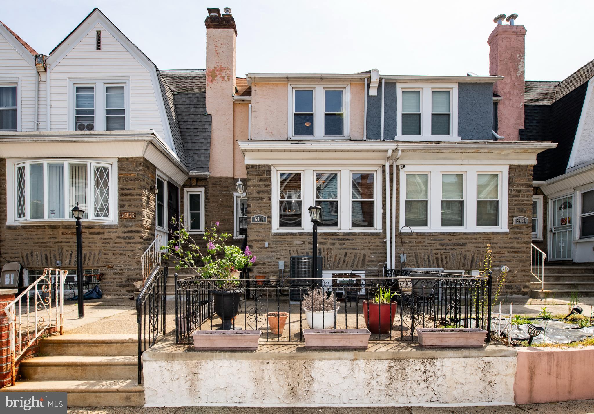 WEST OAK LANE - Residential