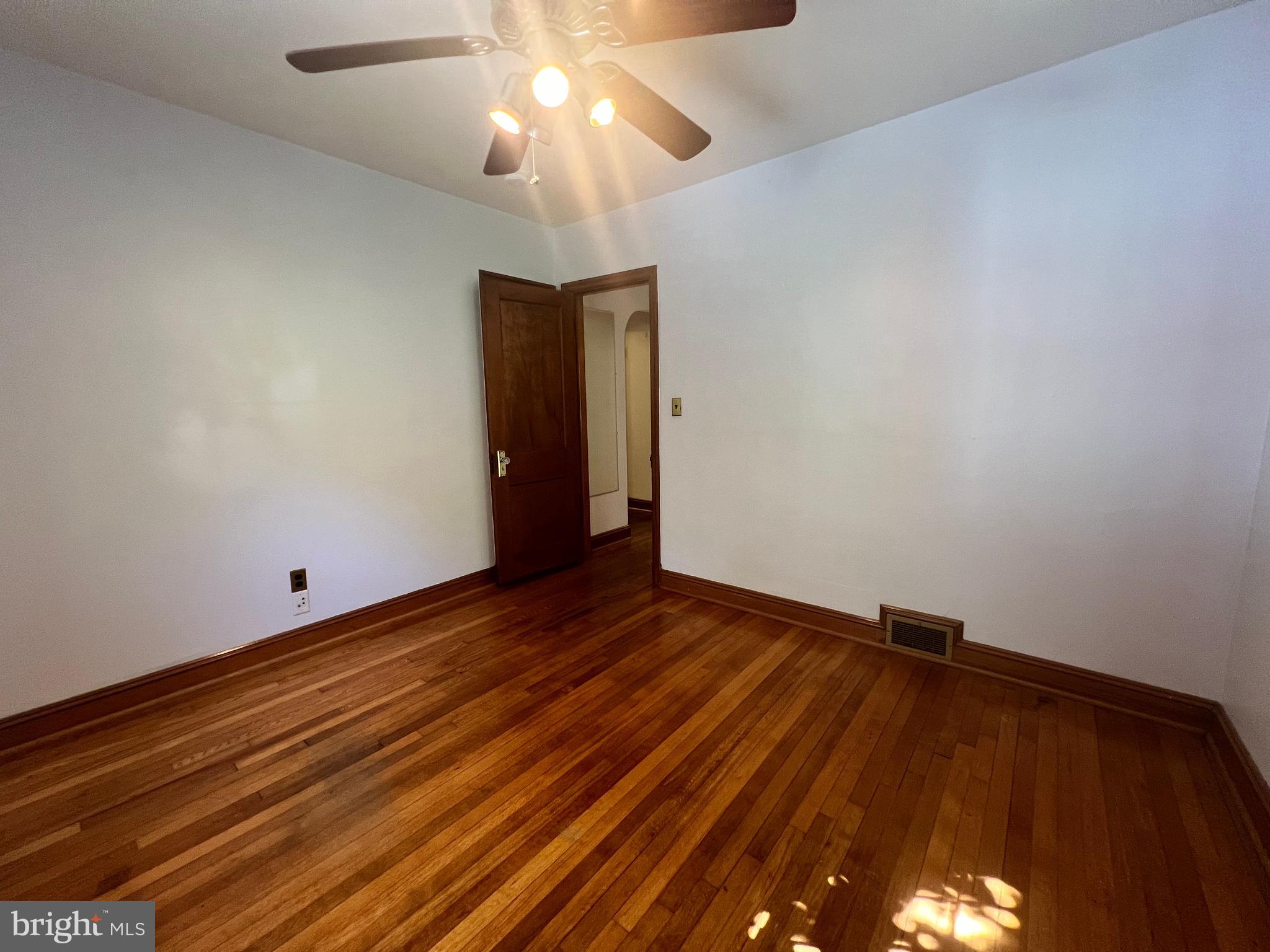 BERWYN HEIGHTS - Residential Lease