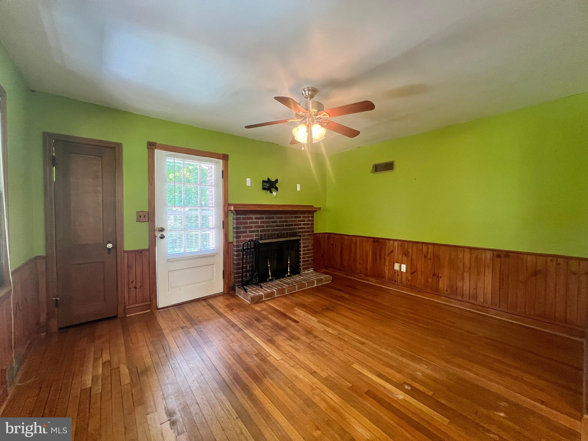 BERWYN HEIGHTS - Residential Lease