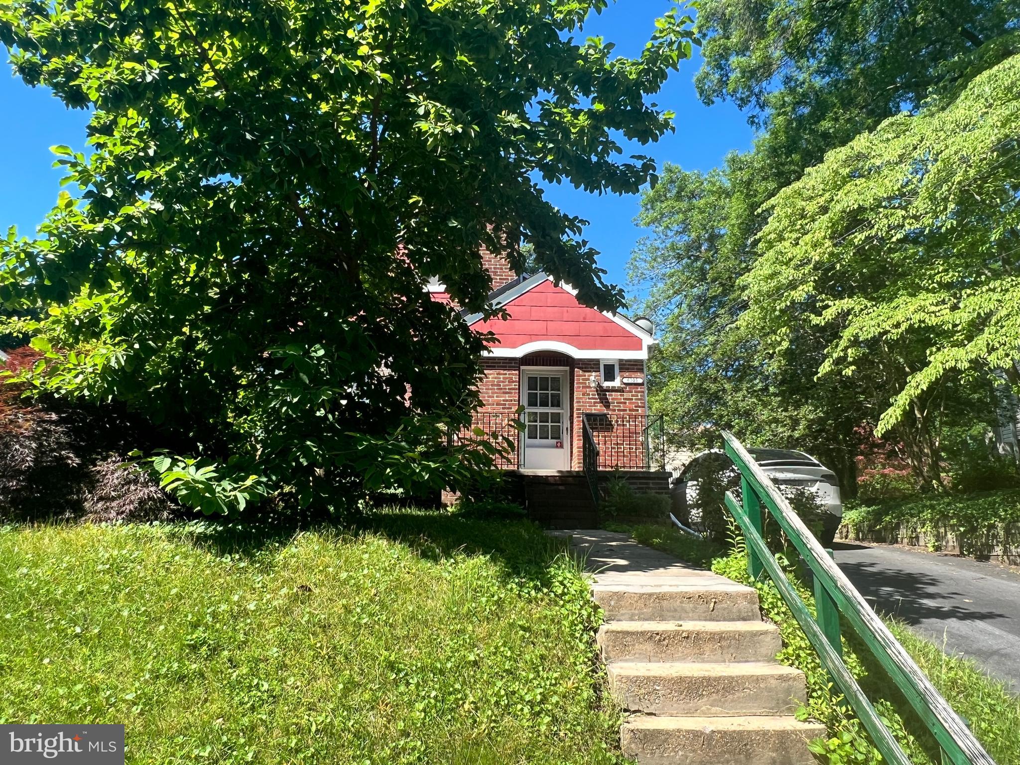 6305 TECUMSEH PLACE