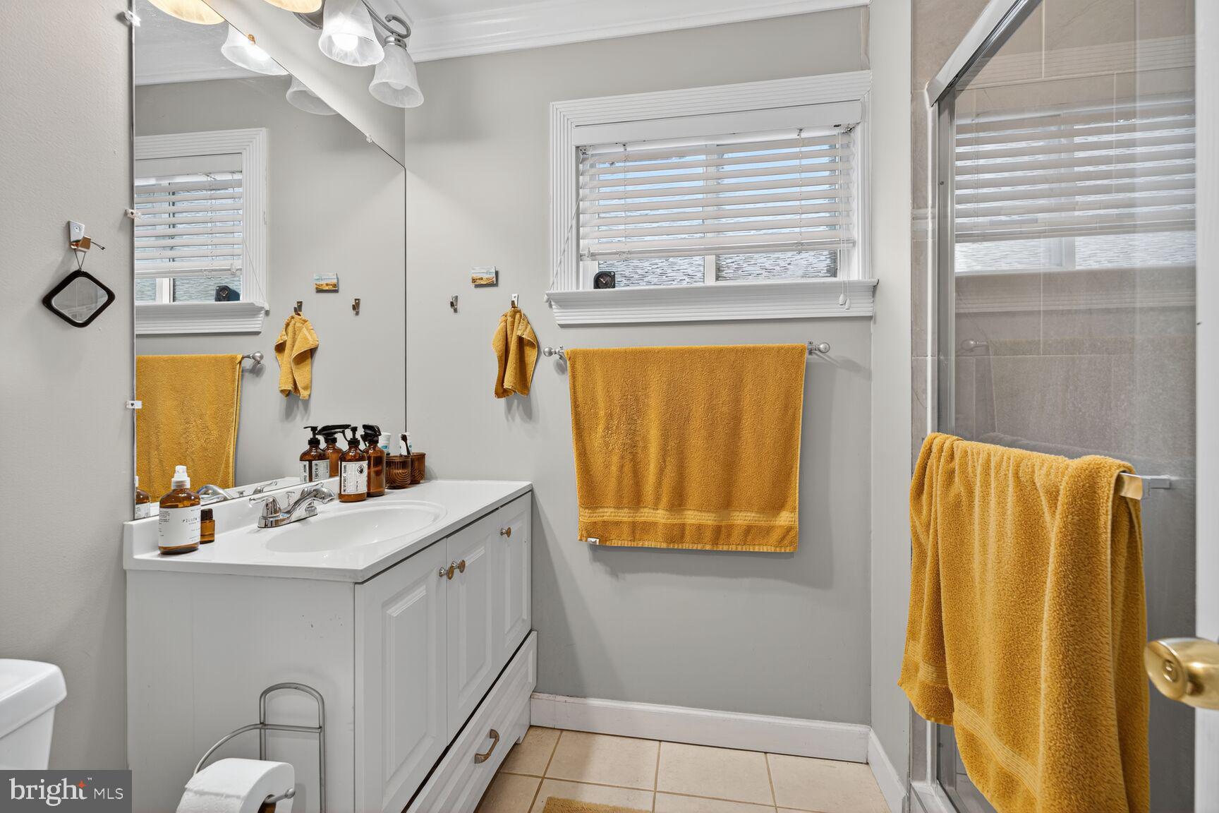 DAMASCUS OUTSIDE - Residential Lease