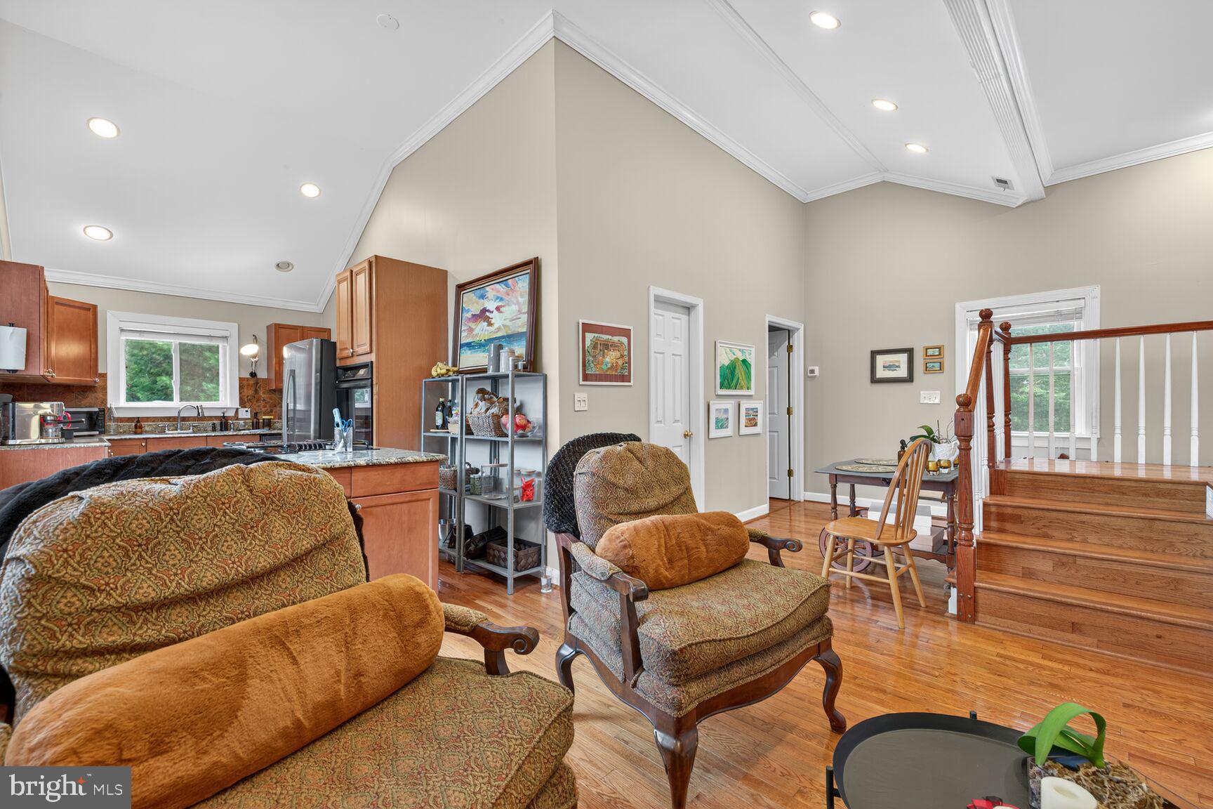 DAMASCUS OUTSIDE - Residential Lease