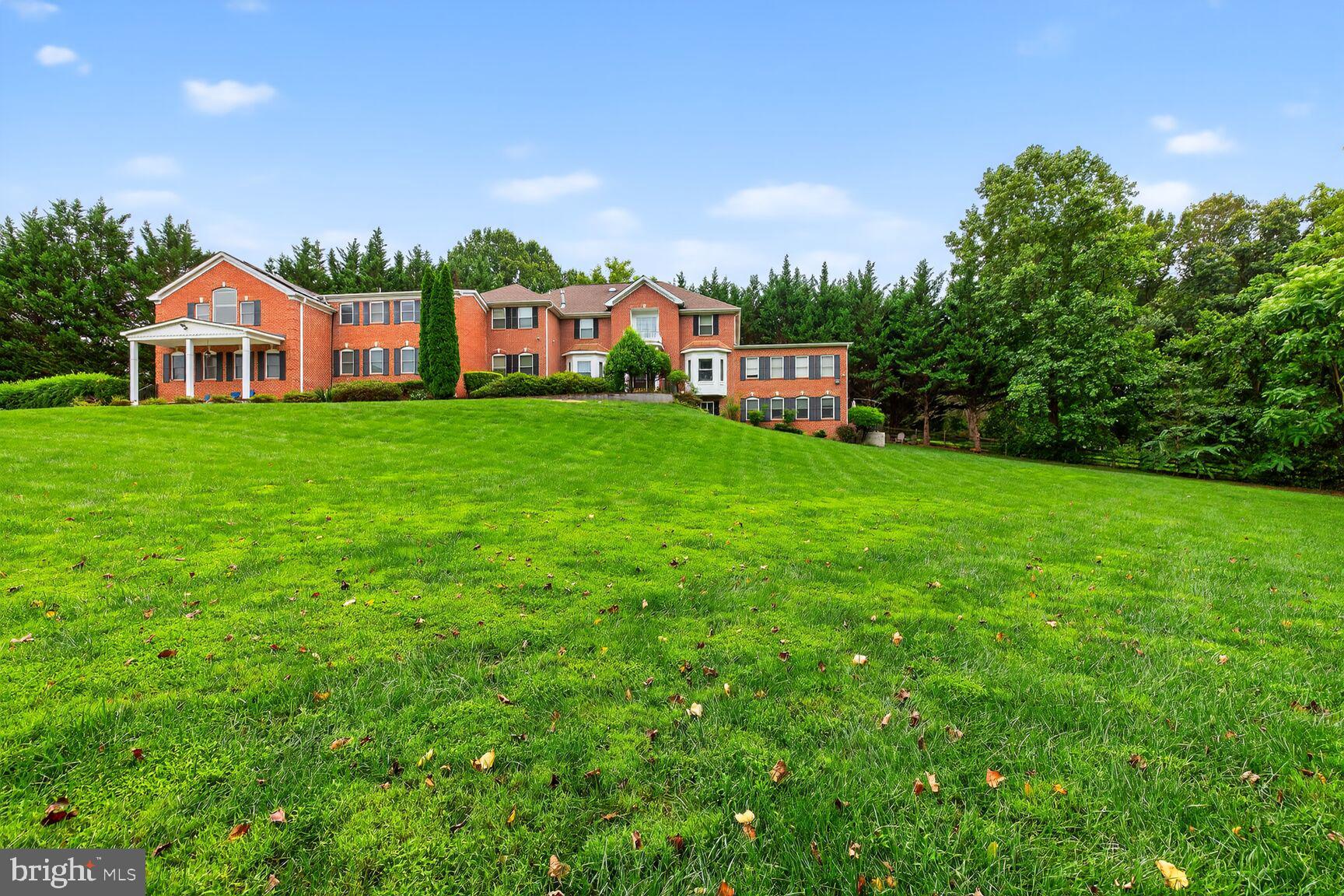 DAMASCUS OUTSIDE - Residential Lease