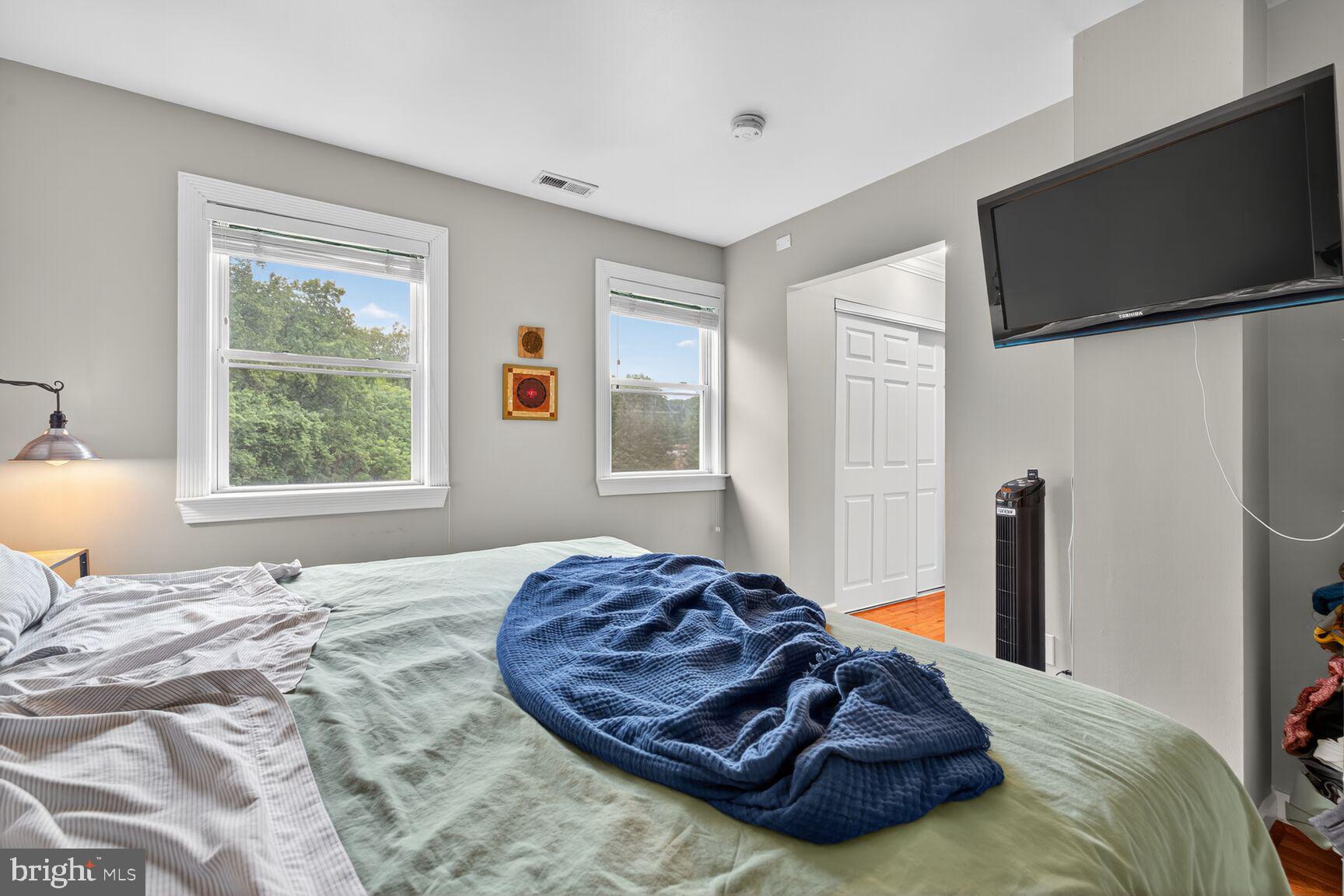 DAMASCUS OUTSIDE - Residential Lease