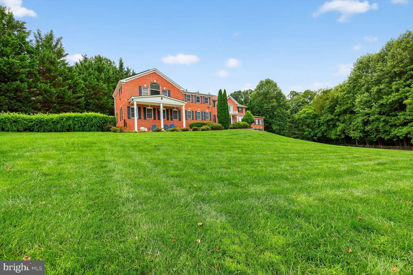 DAMASCUS OUTSIDE - Residential Lease