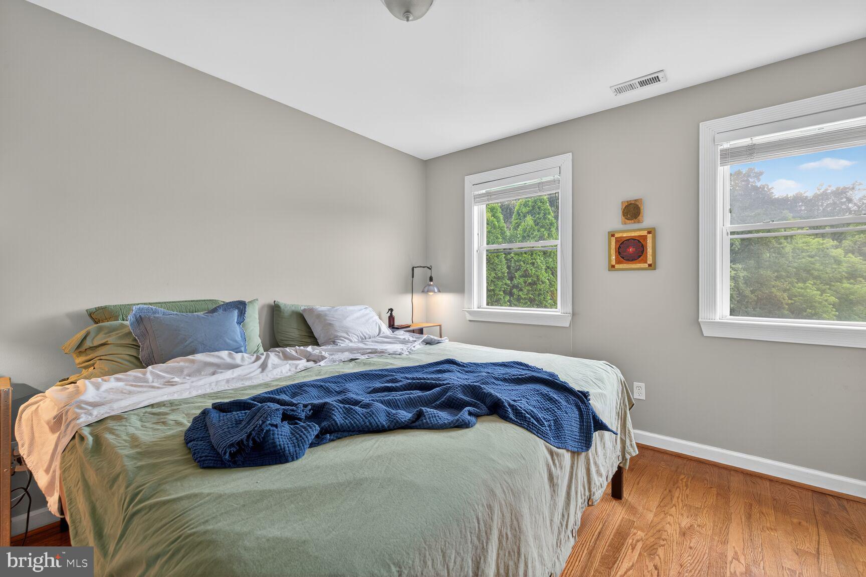 DAMASCUS OUTSIDE - Residential Lease