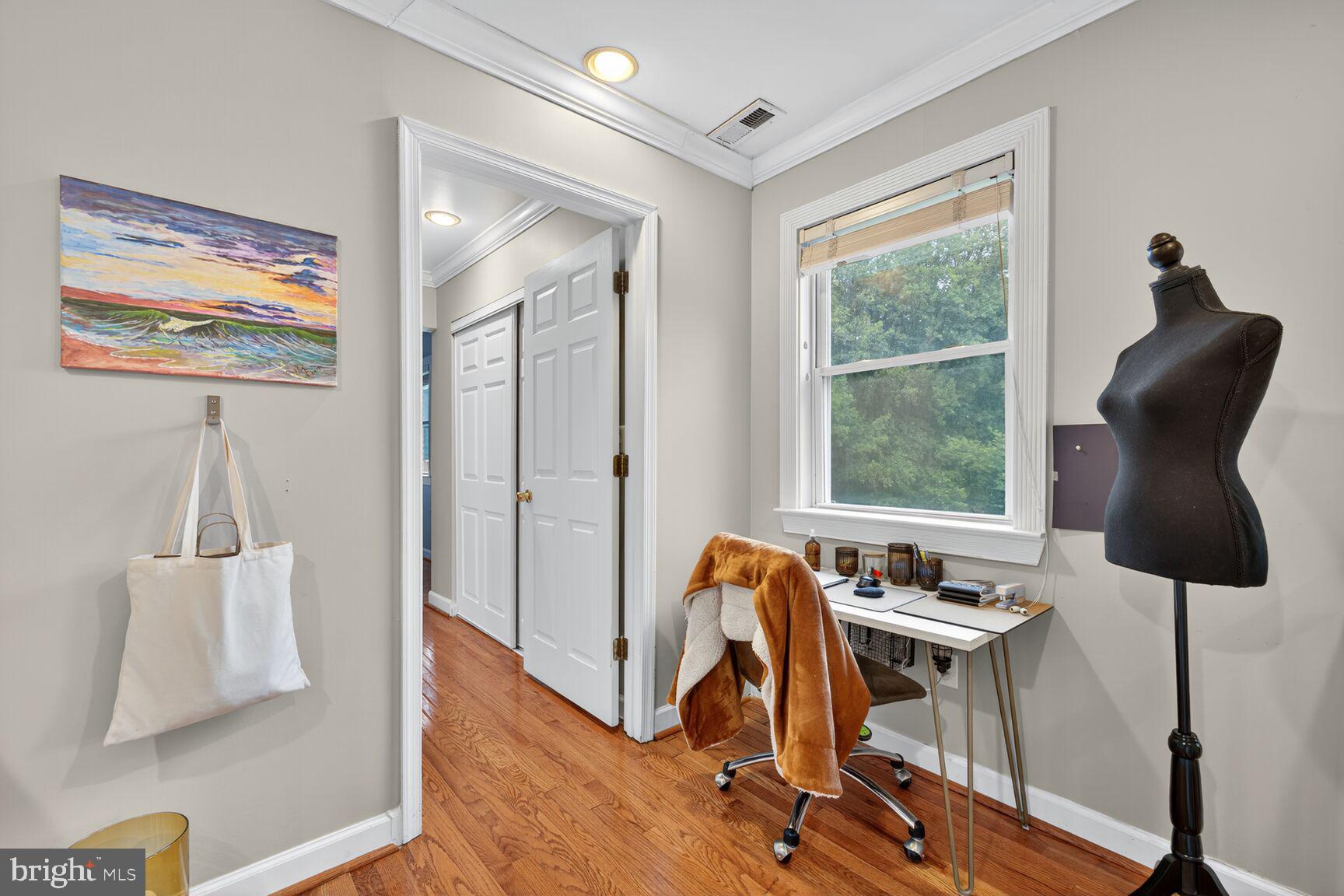 DAMASCUS OUTSIDE - Residential Lease