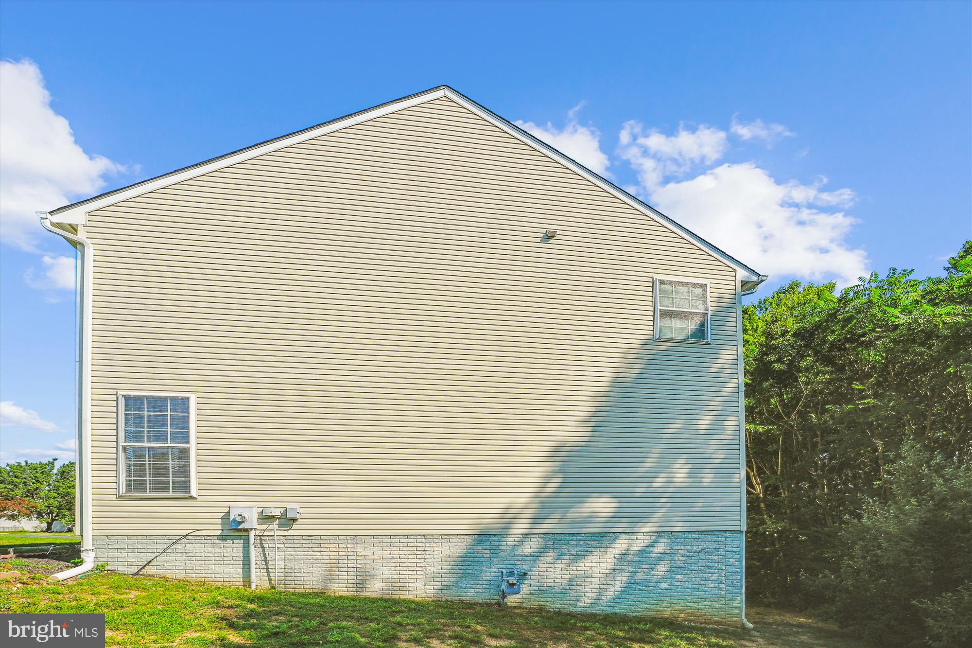 STAFFORD LAKES VILLAGE - Residential Lease