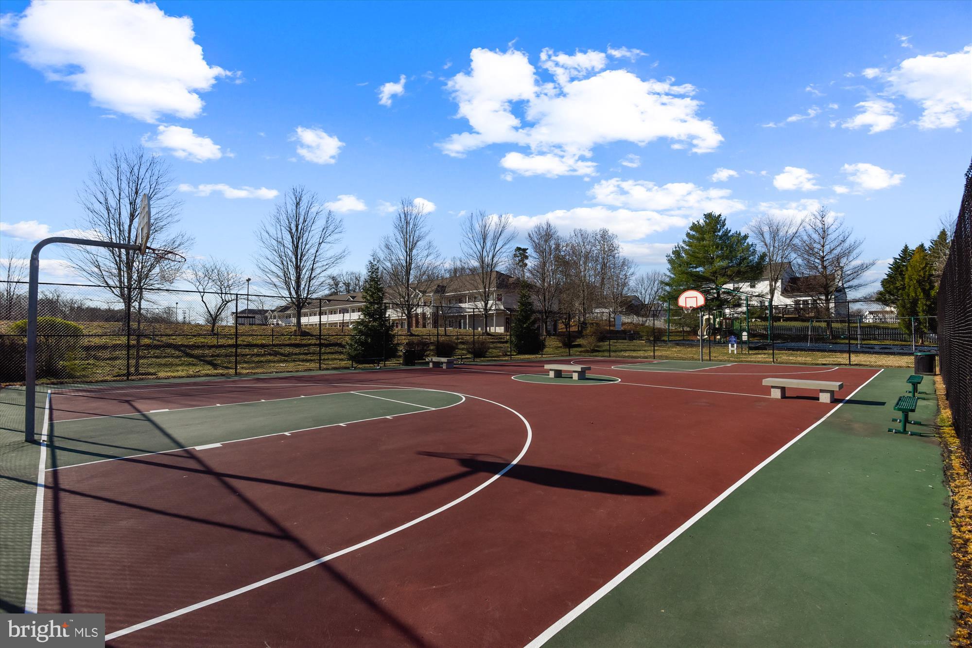 STAFFORD LAKES VILLAGE - Residential Lease