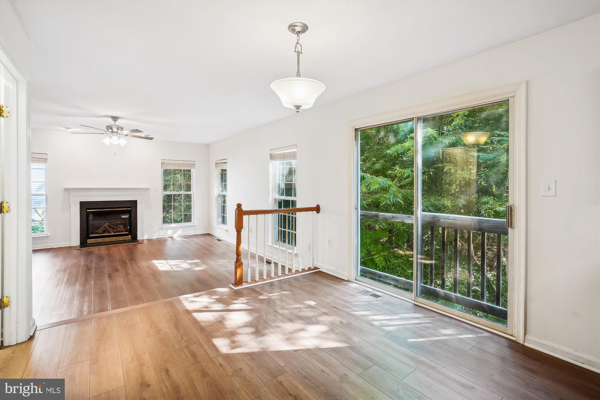 STAFFORD LAKES VILLAGE - Residential Lease