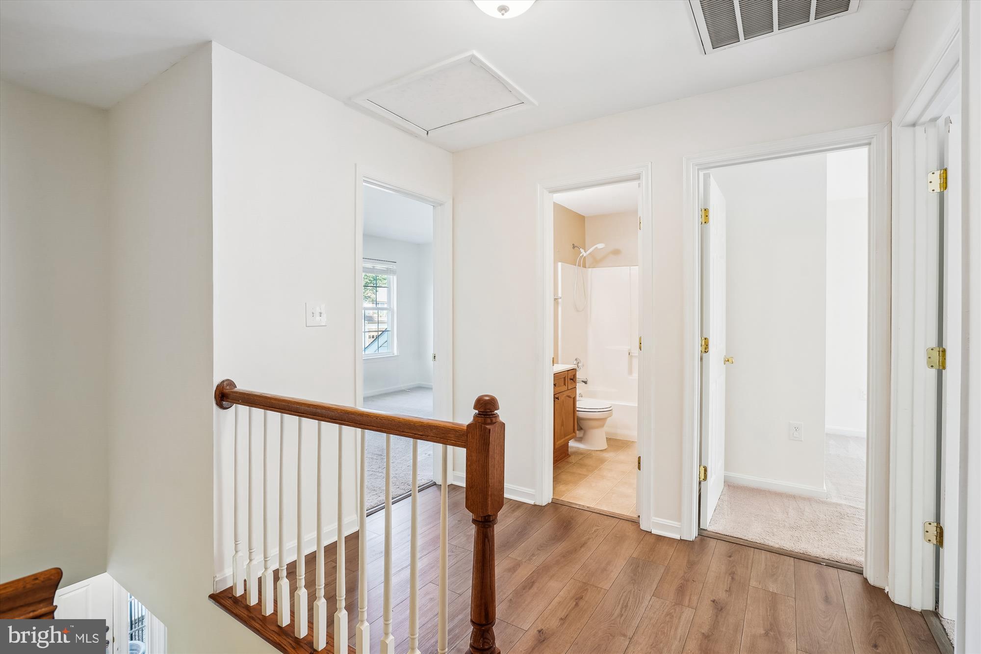 STAFFORD LAKES VILLAGE - Residential Lease