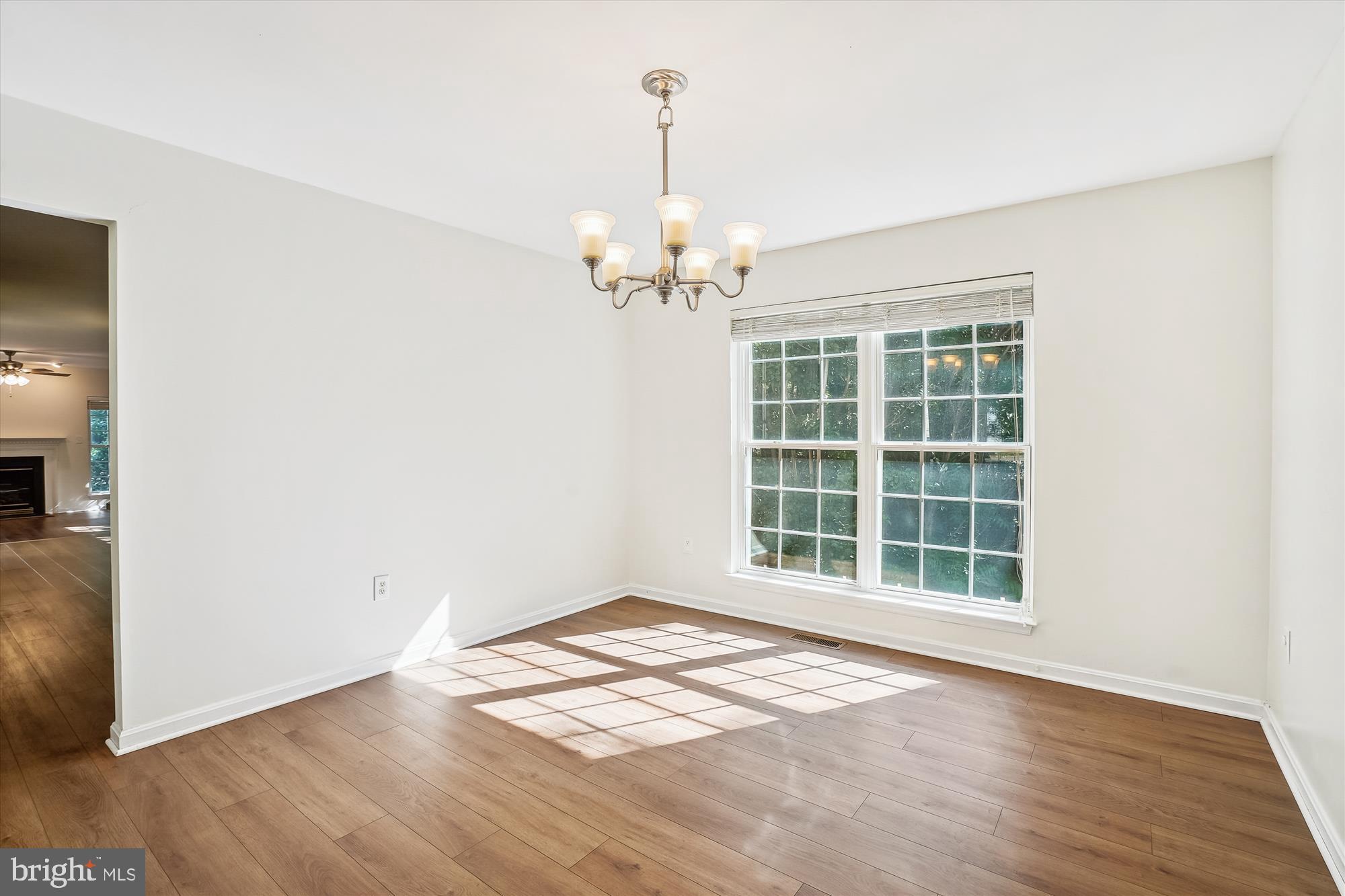 STAFFORD LAKES VILLAGE - Residential Lease