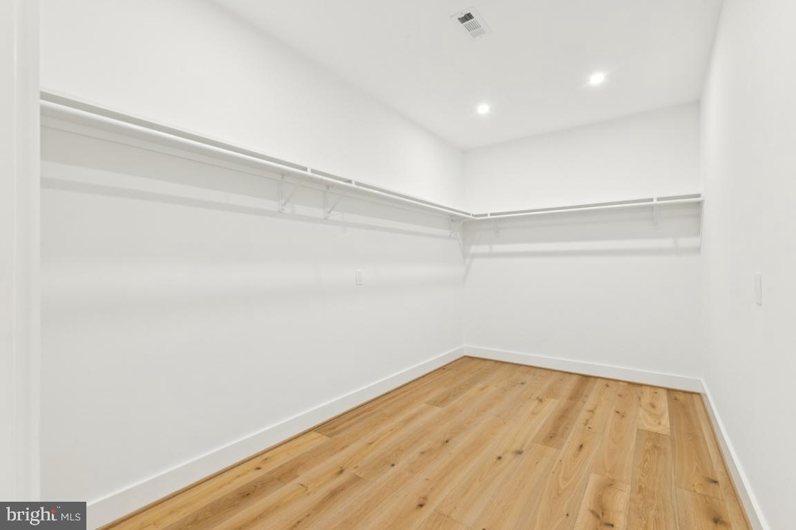 FENWICK PARK - Residential