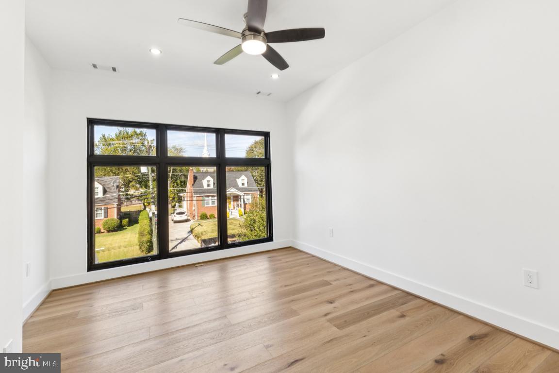 FENWICK PARK - Residential