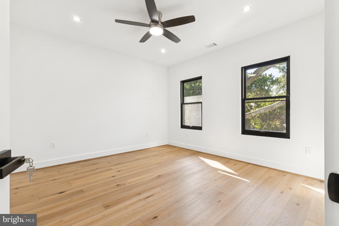 FENWICK PARK - Residential