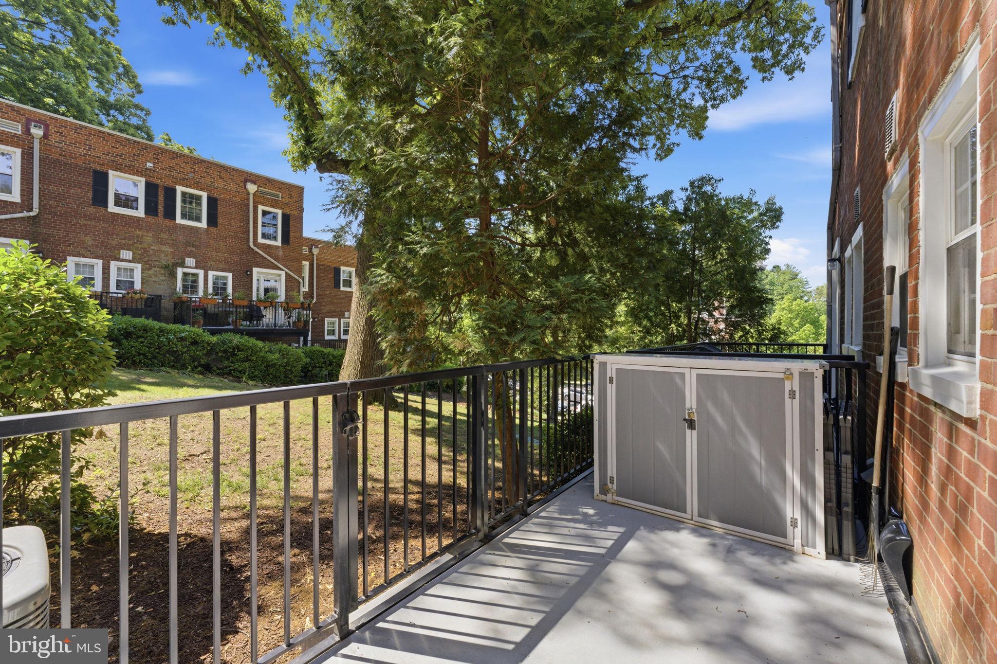 FAIRLINGTON VILLAGES - Residential