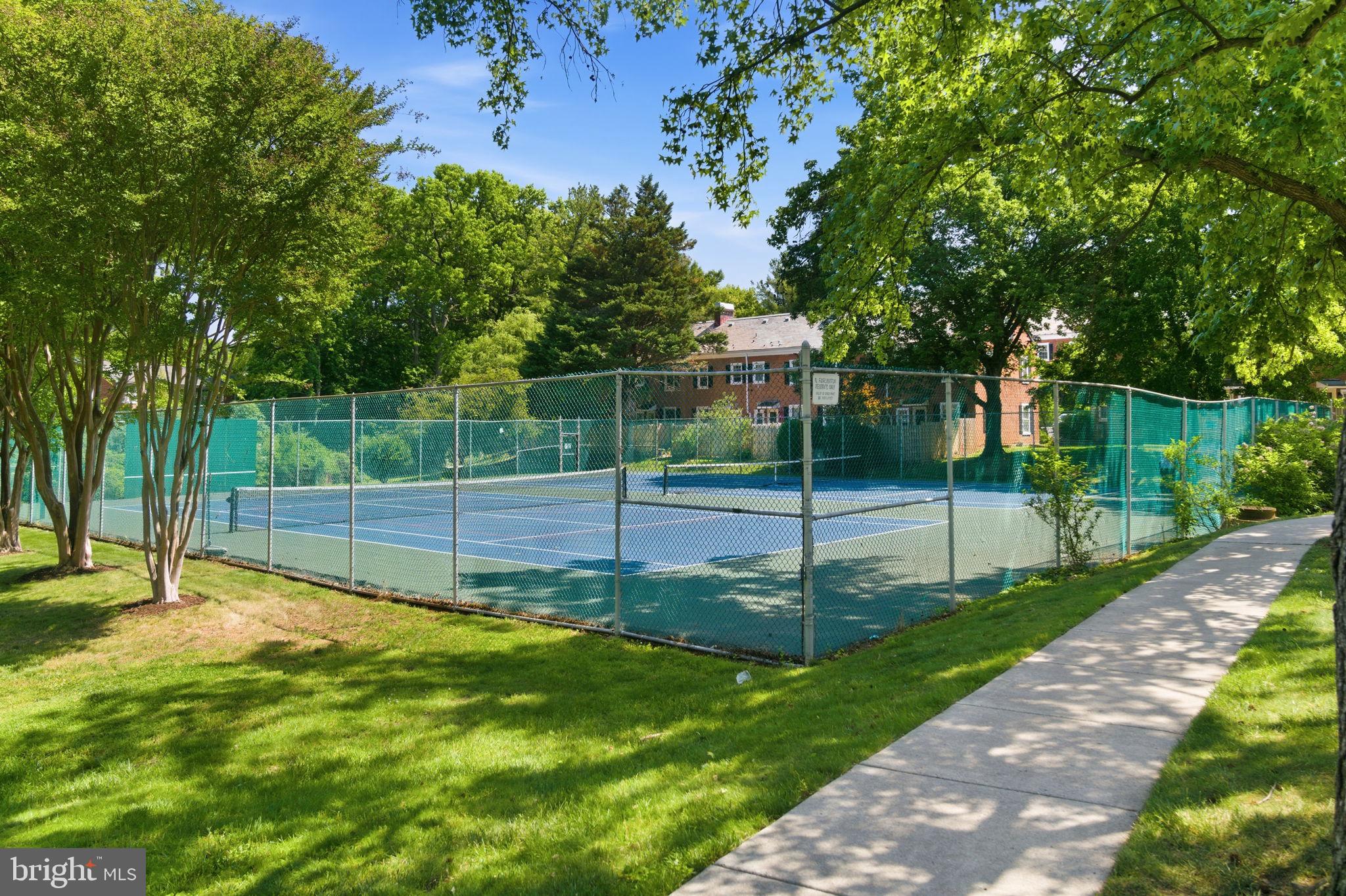 FAIRLINGTON VILLAGES - Residential