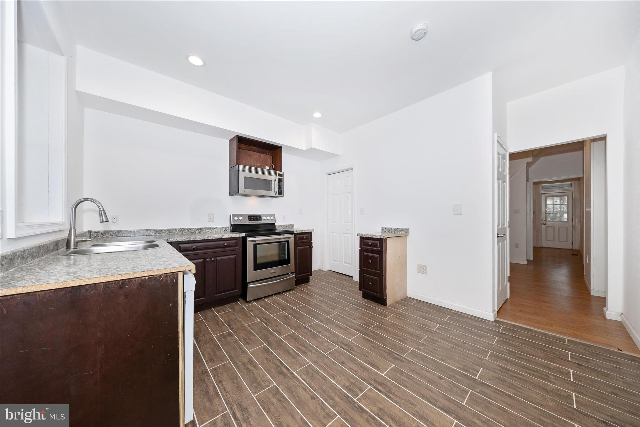 16 BELVIEW AVENUE