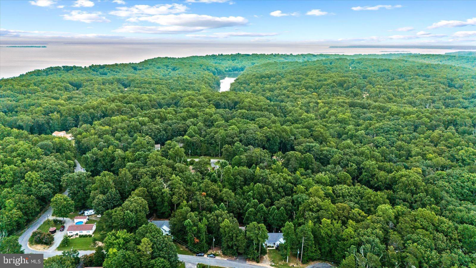 STRATFORD HALL - Residential