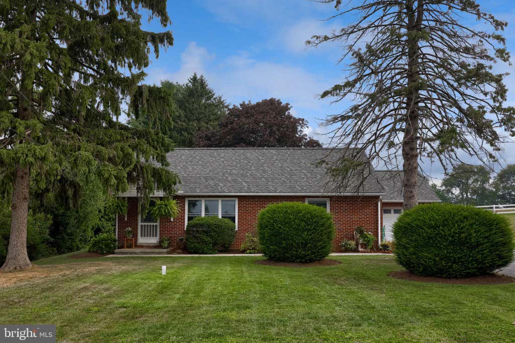 Photo of 1646 White Oak Road, STRASBURG, PA 17579 (MLS # PALA2091980)