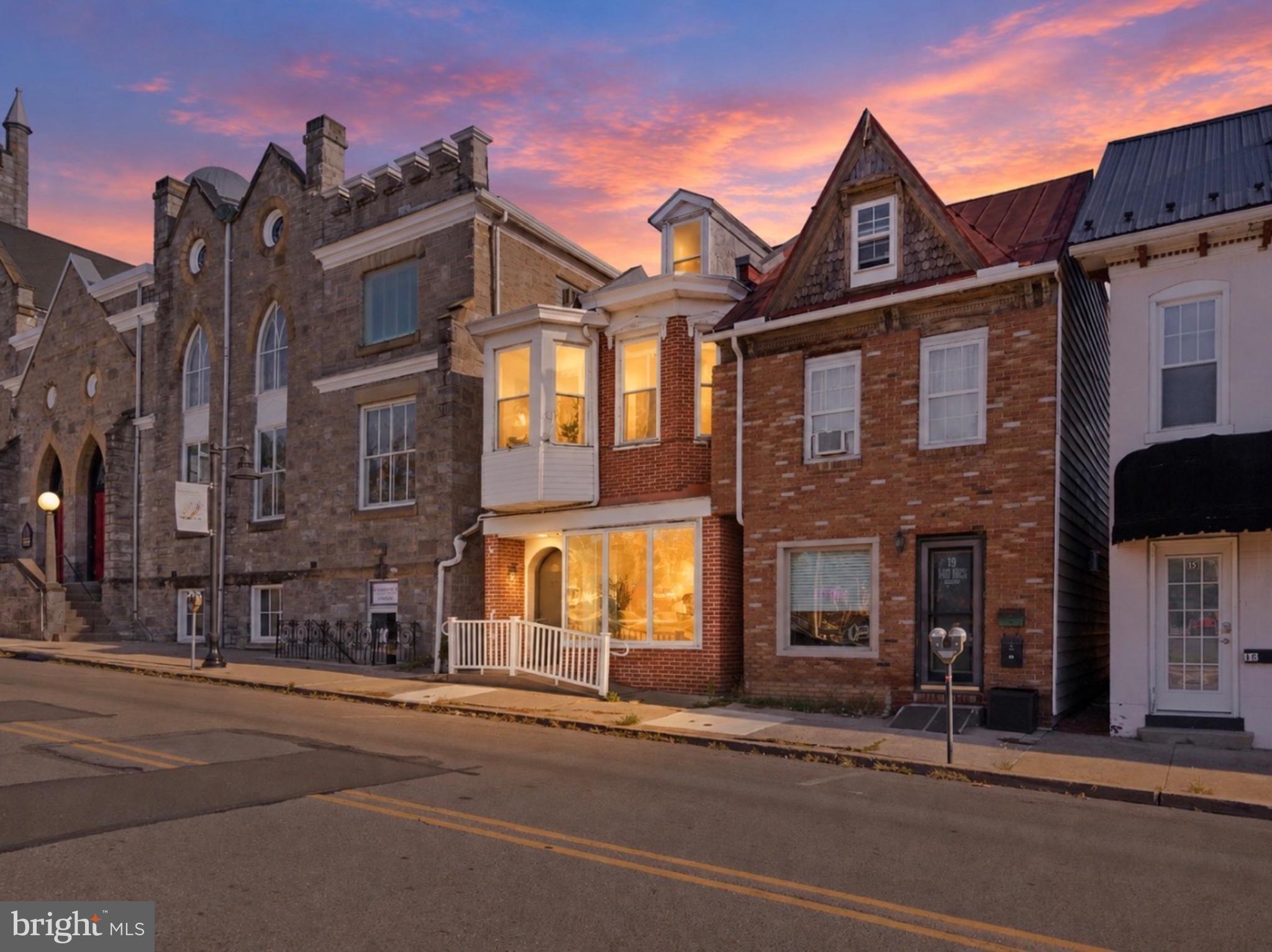 21 N DORCAS STREET