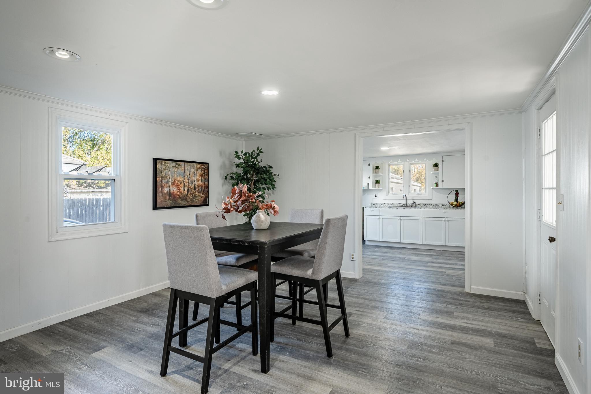 LUMS POND ESTATES - Residential