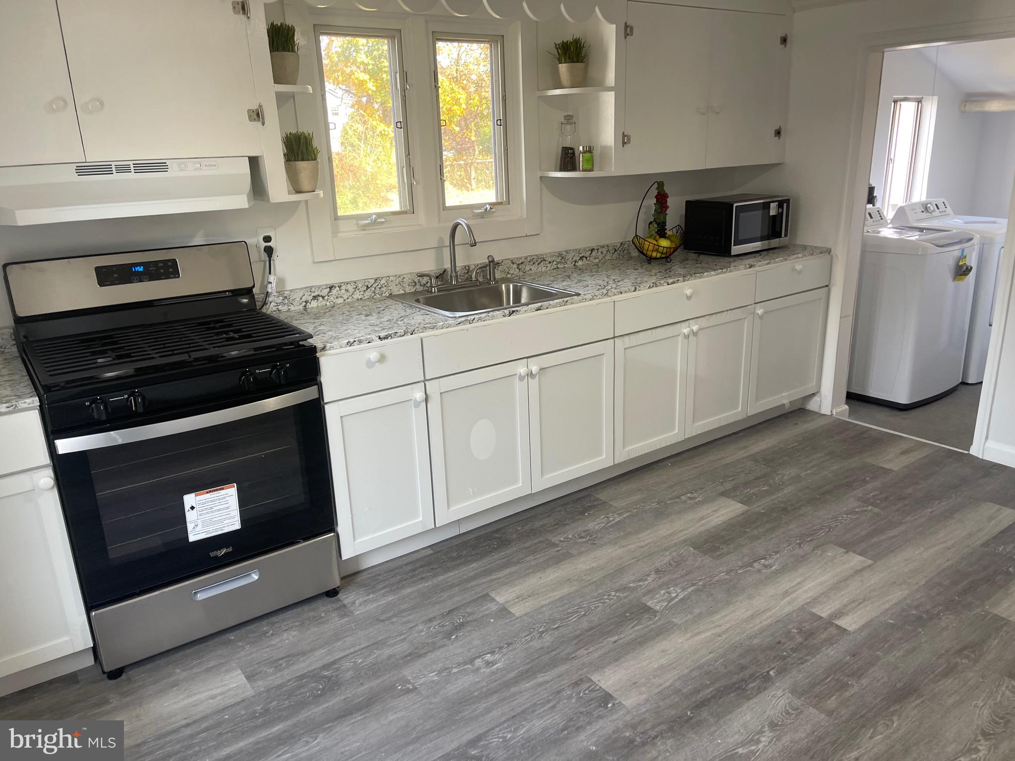 LUMS POND ESTATES - Residential