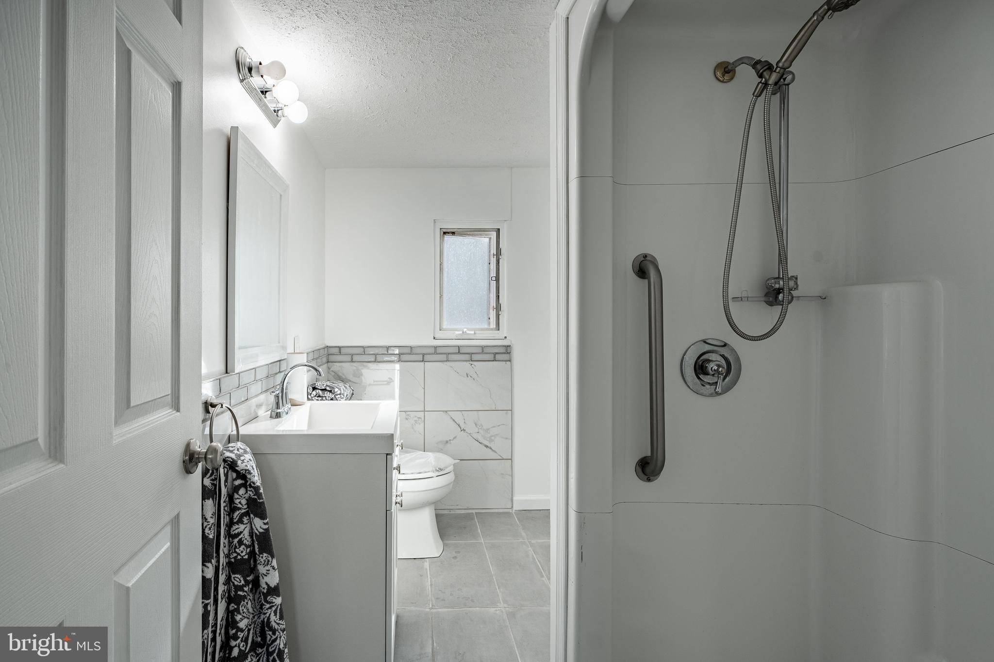 LUMS POND ESTATES - Residential