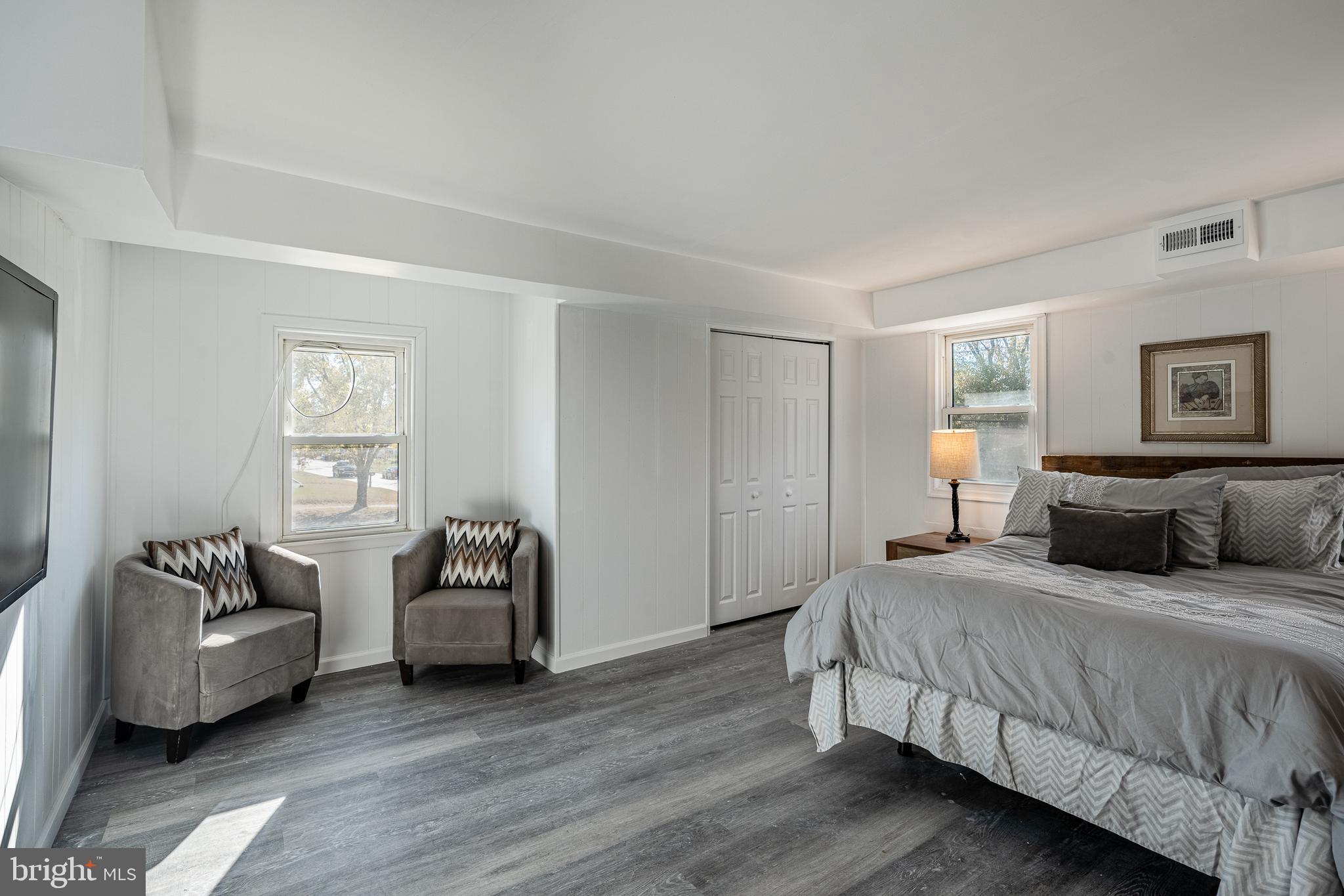 LUMS POND ESTATES - Residential