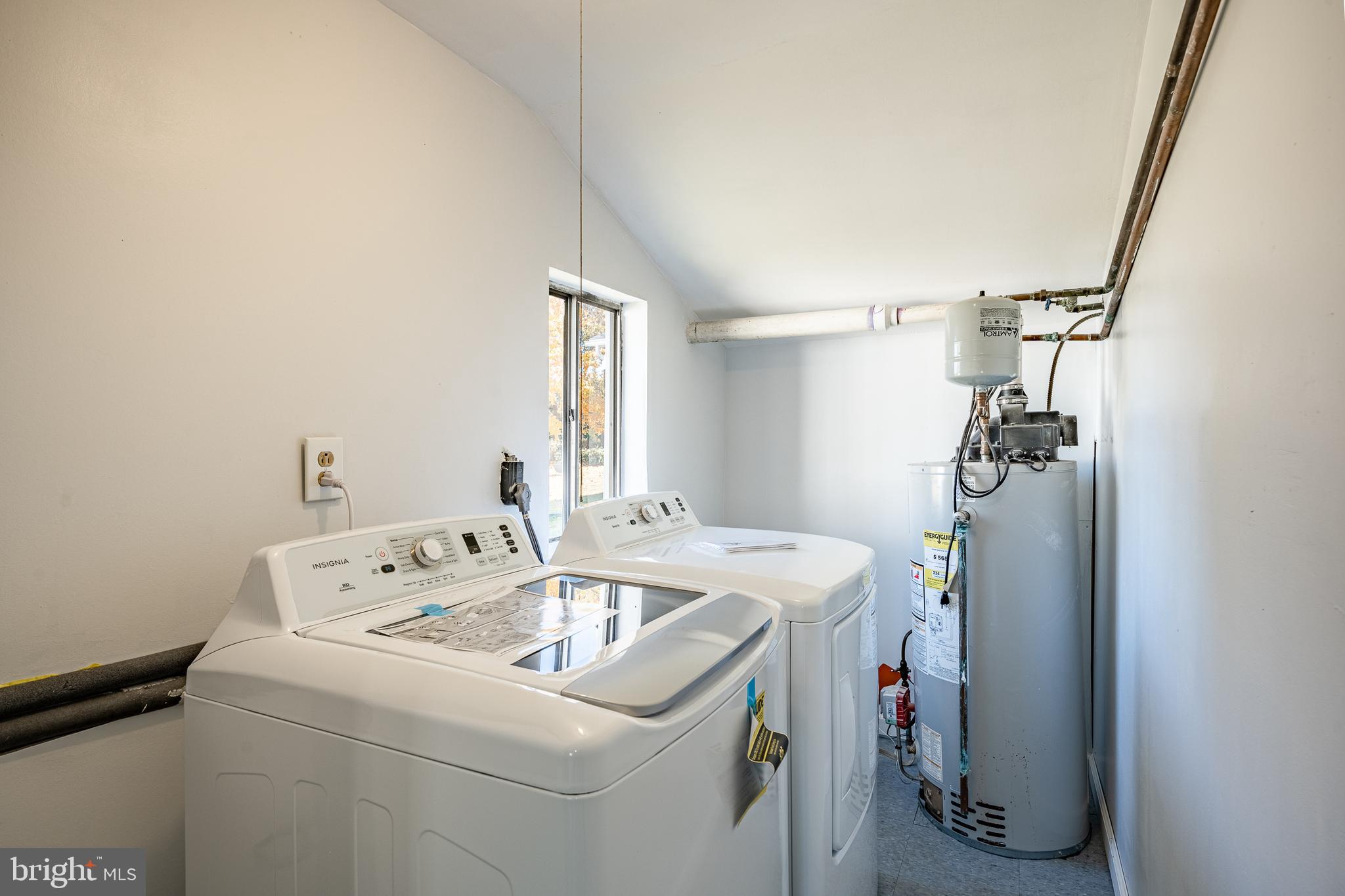 LUMS POND ESTATES - Residential