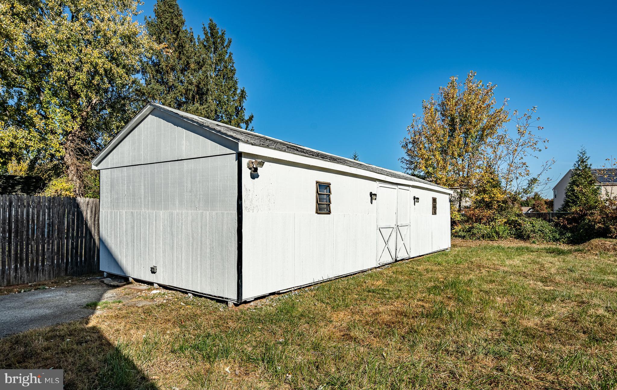 LUMS POND ESTATES - Residential