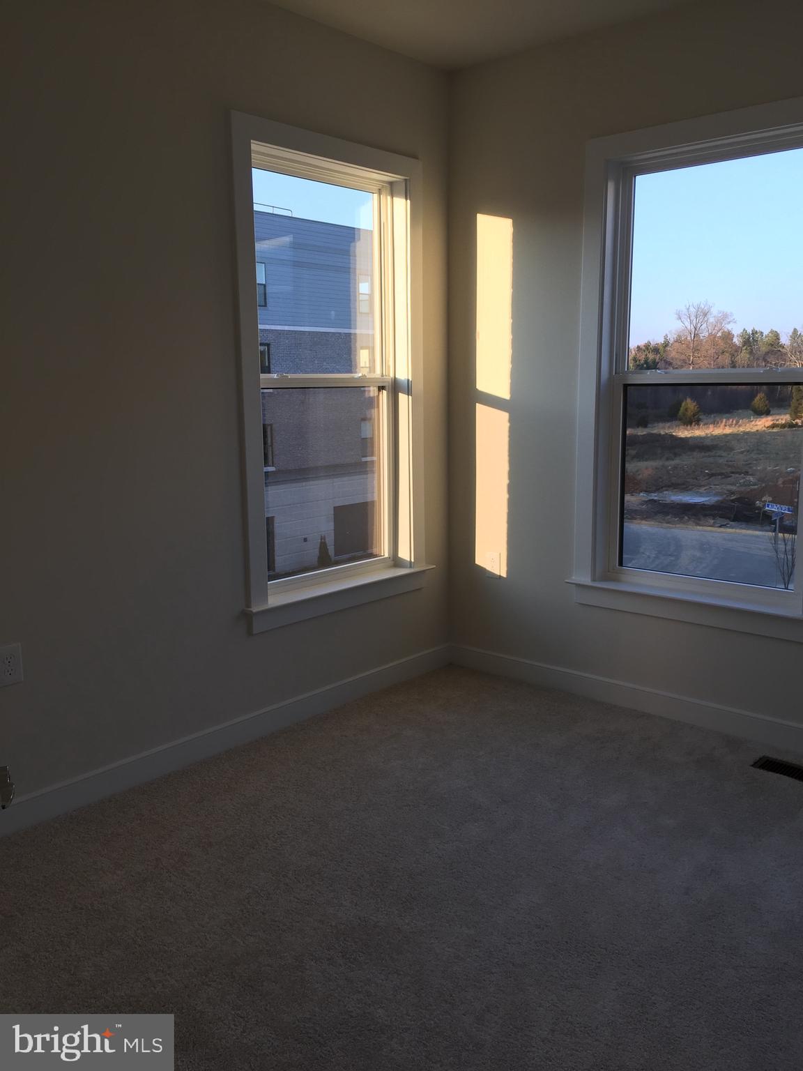 METROPARK AT ARROWBROOK - Residential Lease