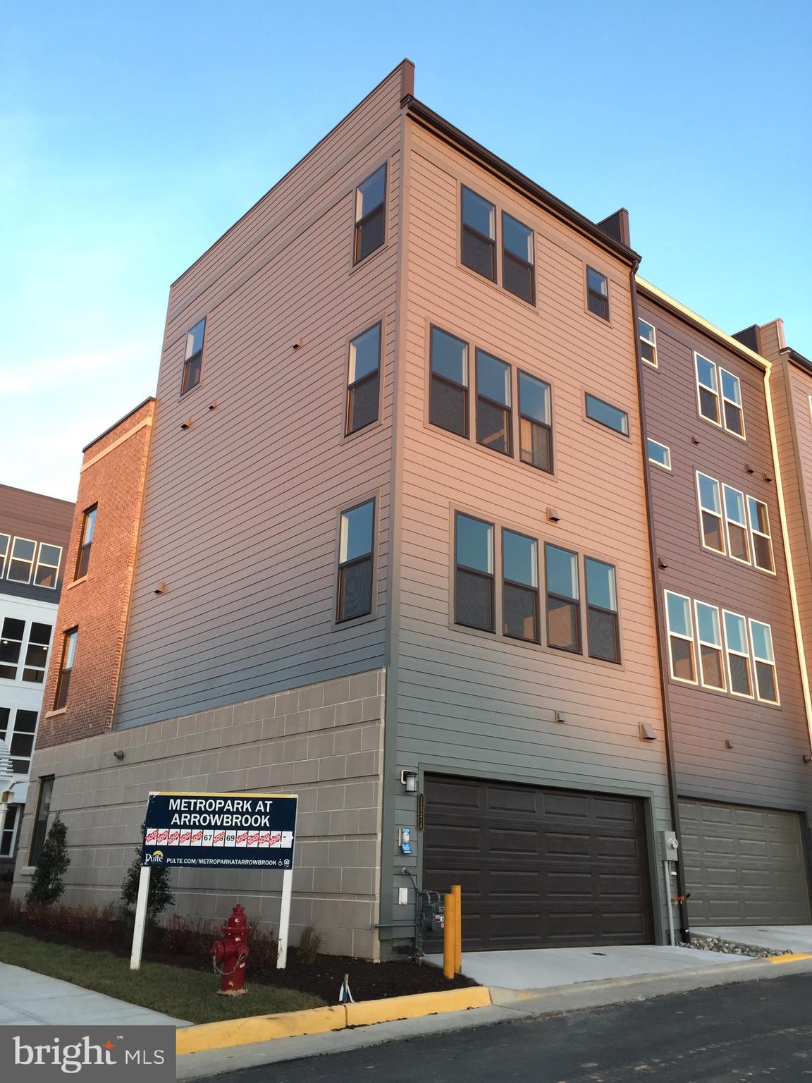 METROPARK AT ARROWBROOK - Residential Lease