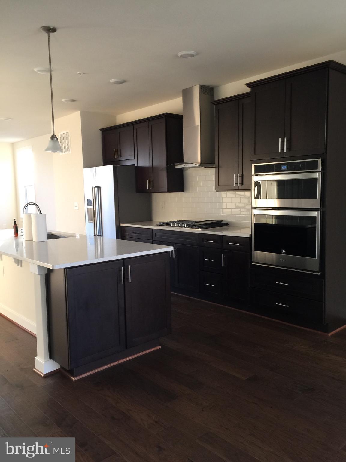 METROPARK AT ARROWBROOK - Residential Lease