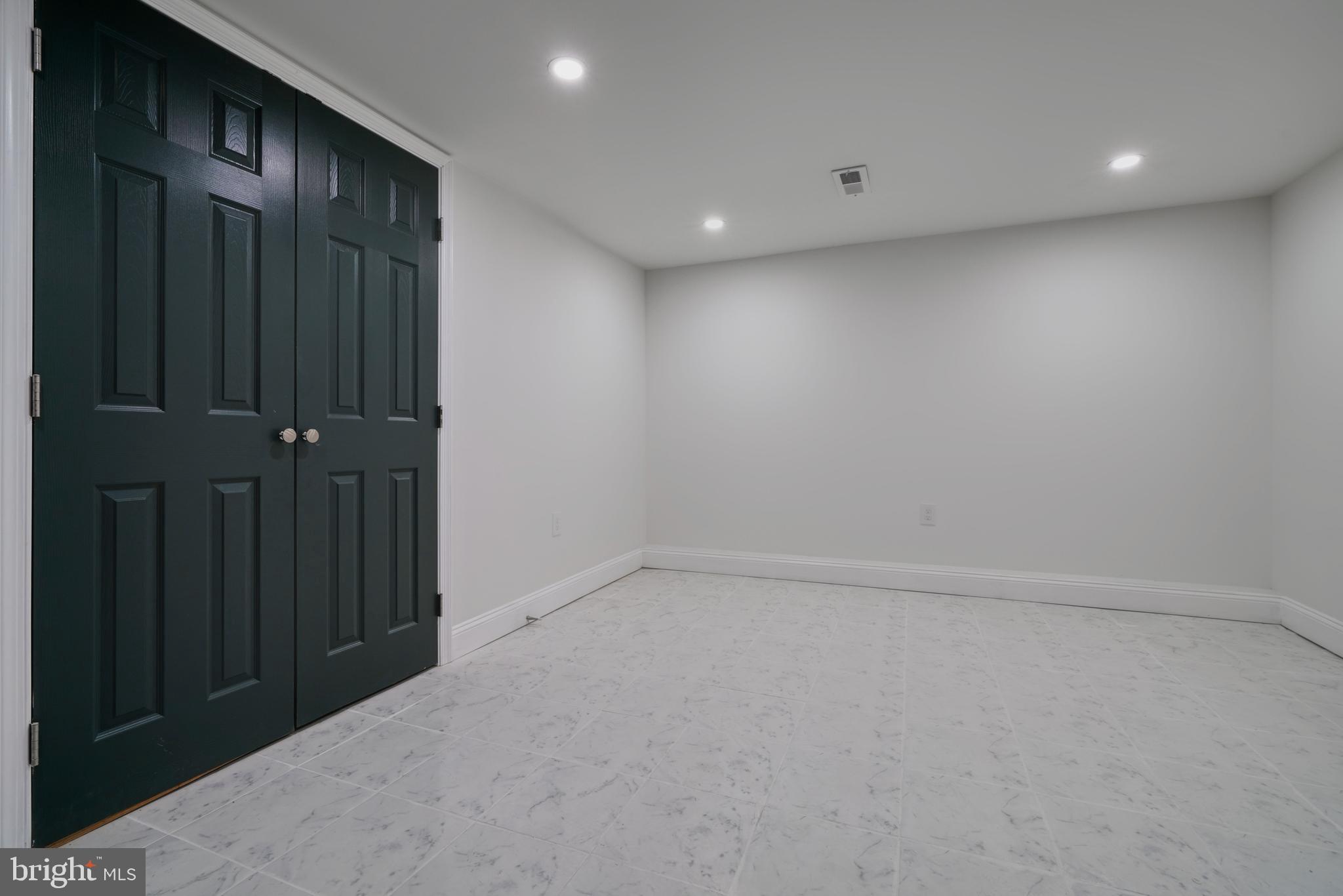 EDMONDSON VIILLAGE - Residential