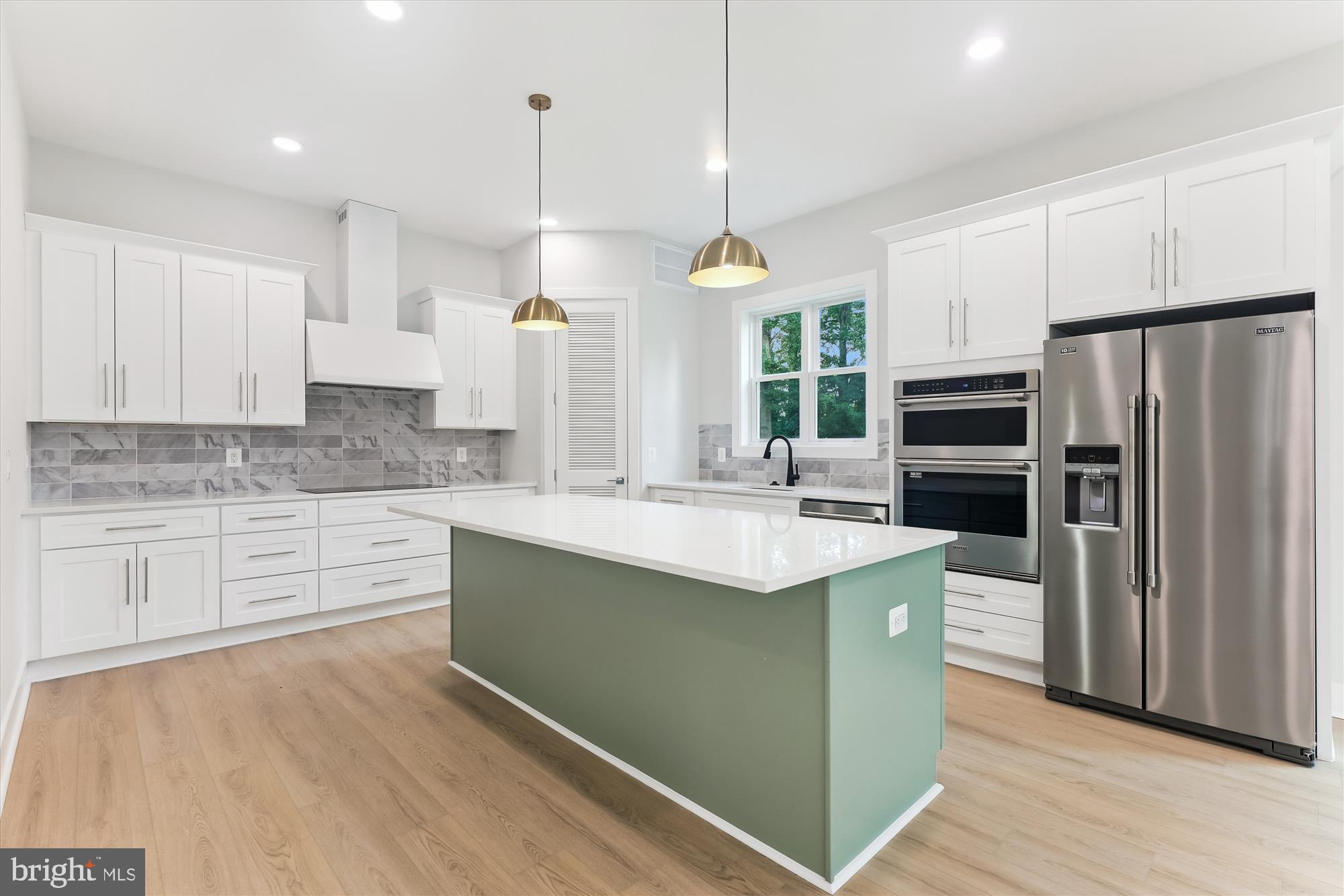 MOUNT VERNON - Residential