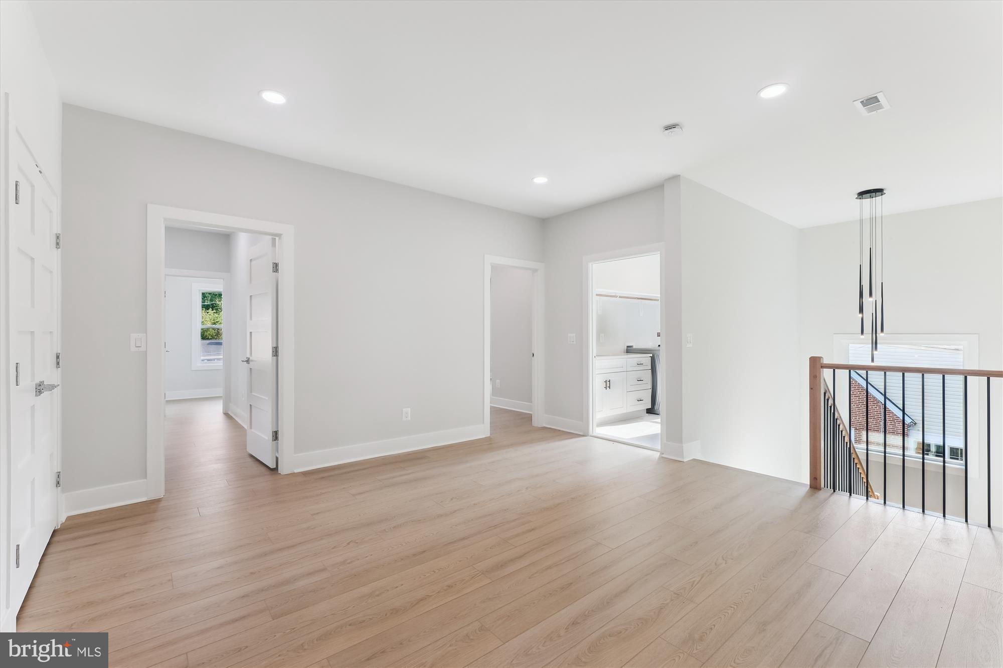 MOUNT VERNON - Residential