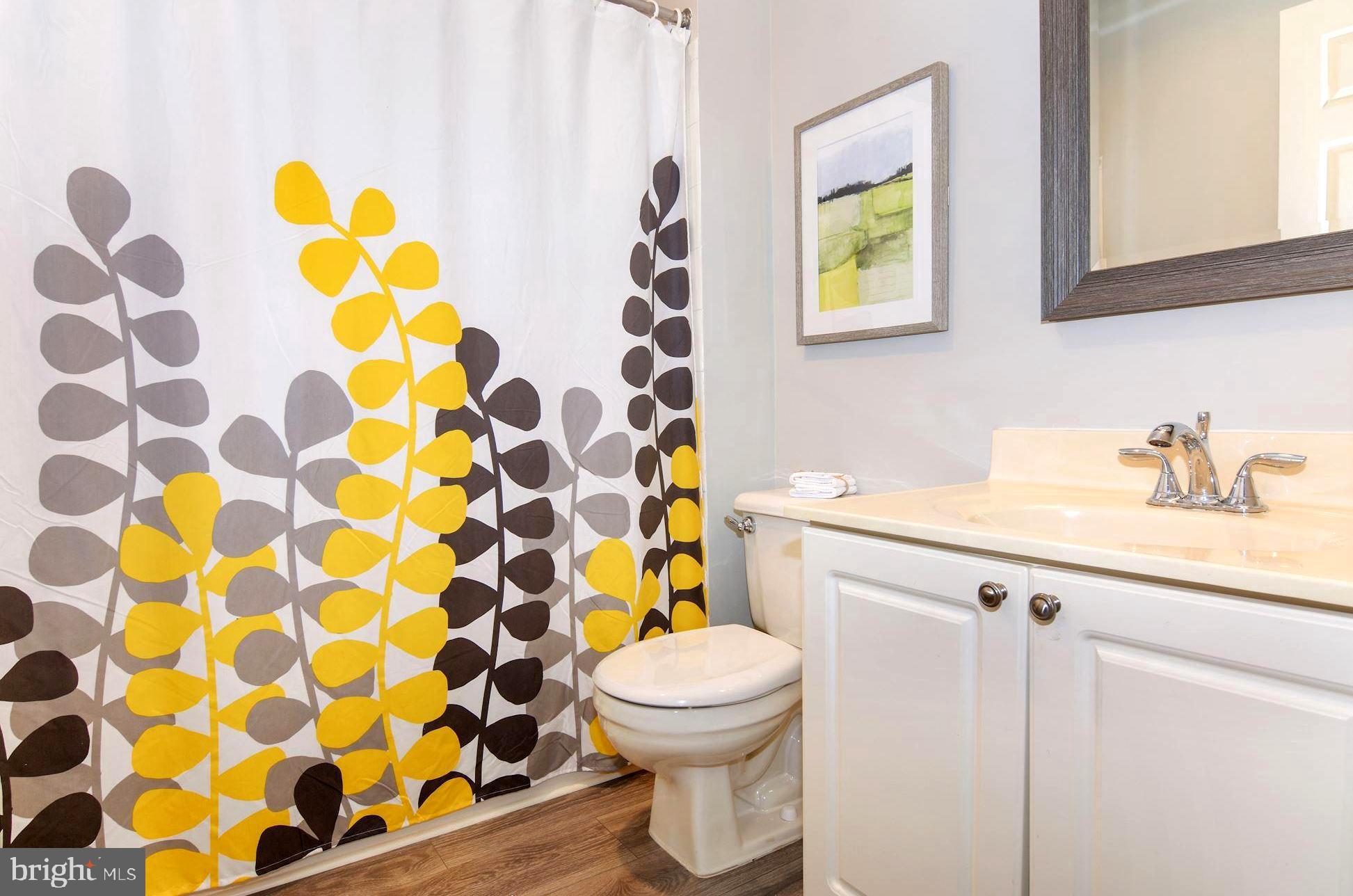 ADMIRAL REACH AT HARBOUR GATES - Residential