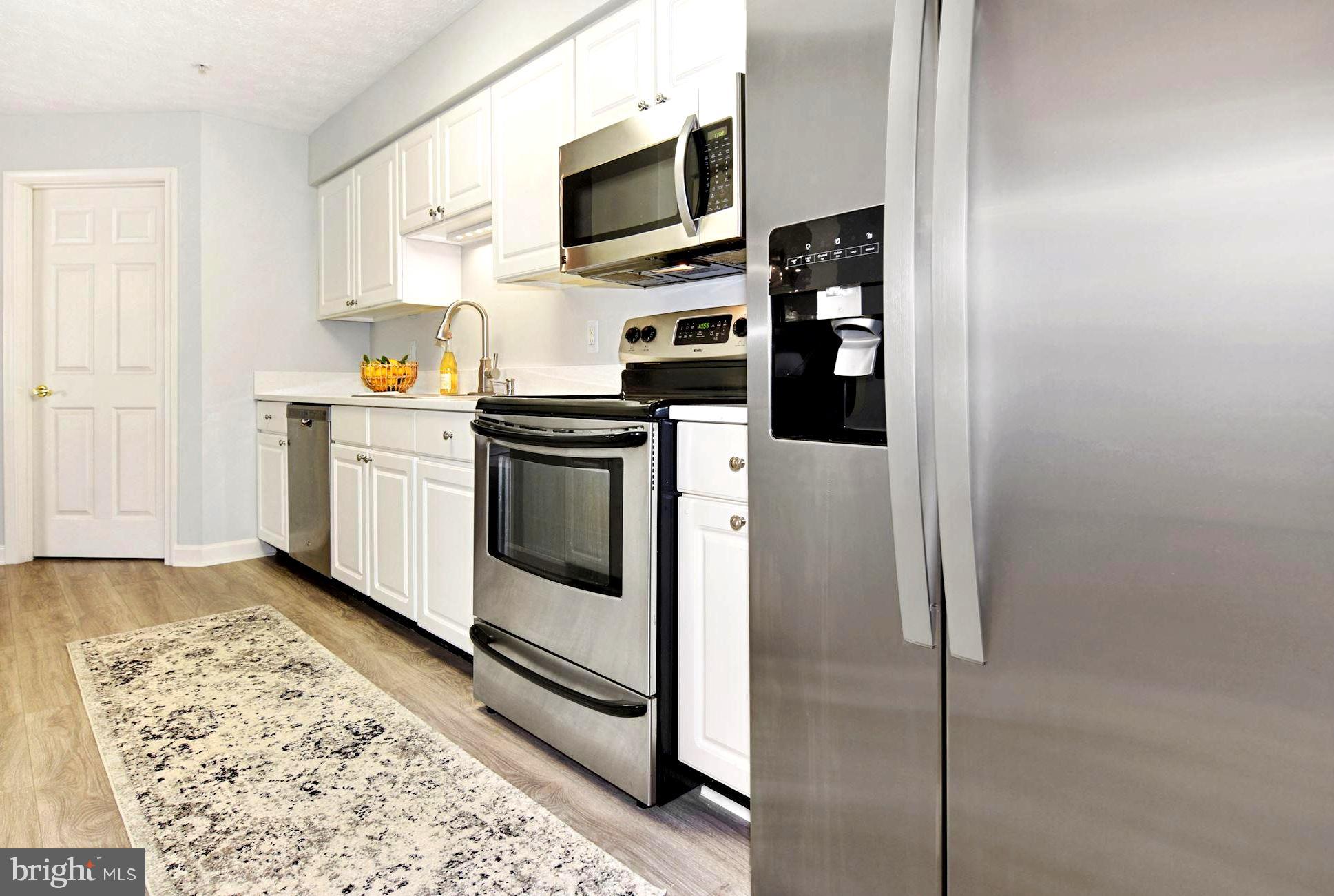 ADMIRAL REACH AT HARBOUR GATES - Residential