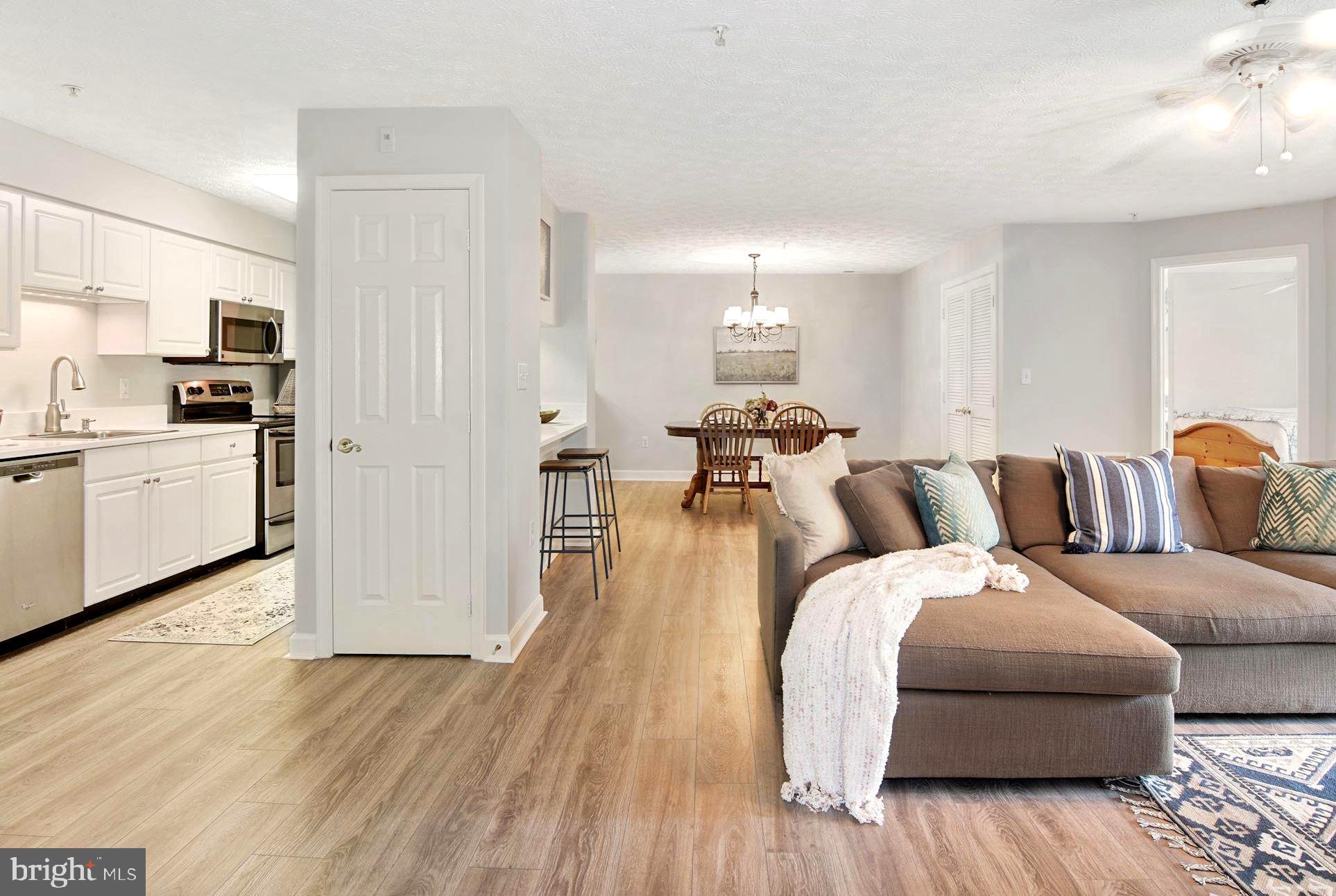 ADMIRAL REACH AT HARBOUR GATES - Residential