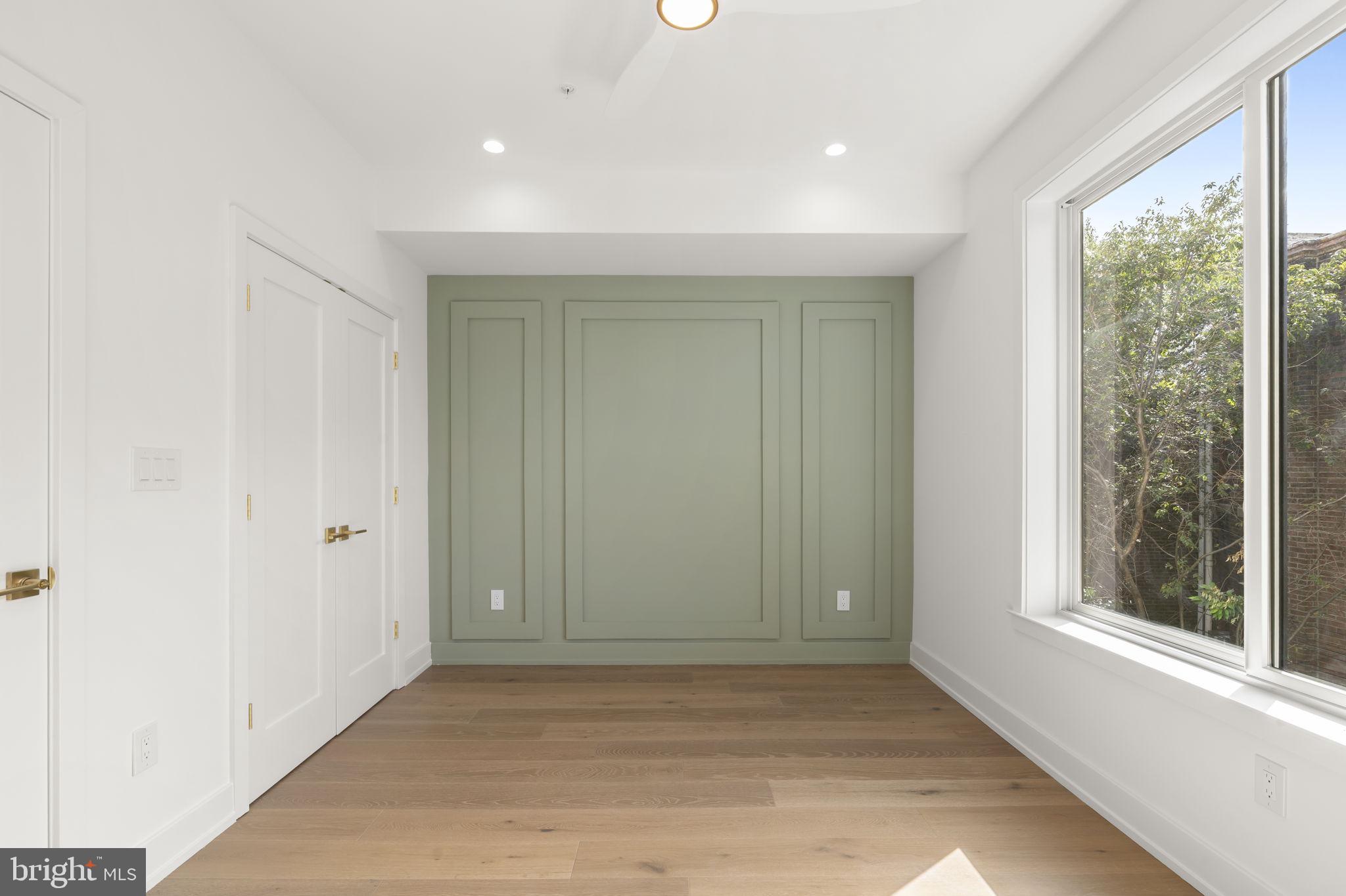 WHITMAN - Residential