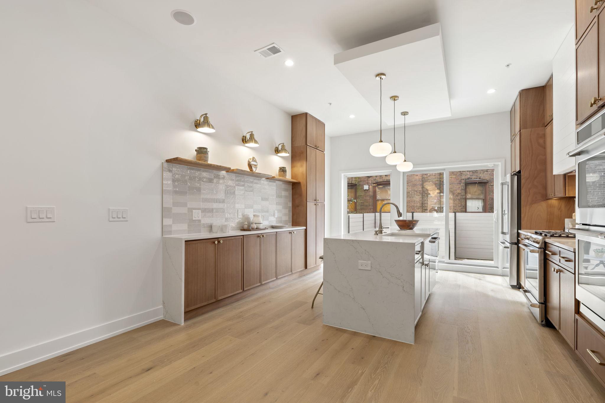 WHITMAN - Residential